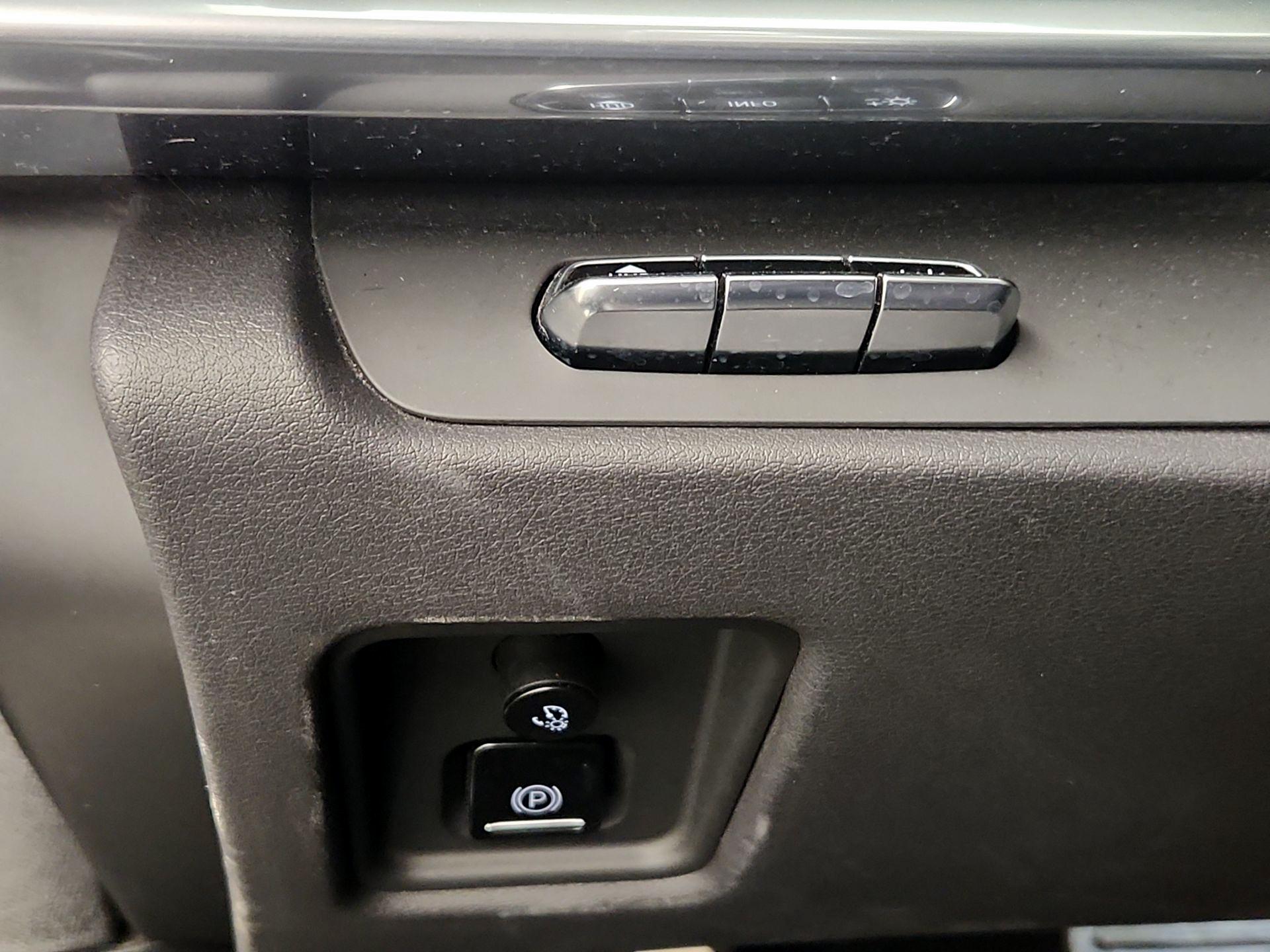 Thumbnail: 2023 Chevrolet Corvette - 13