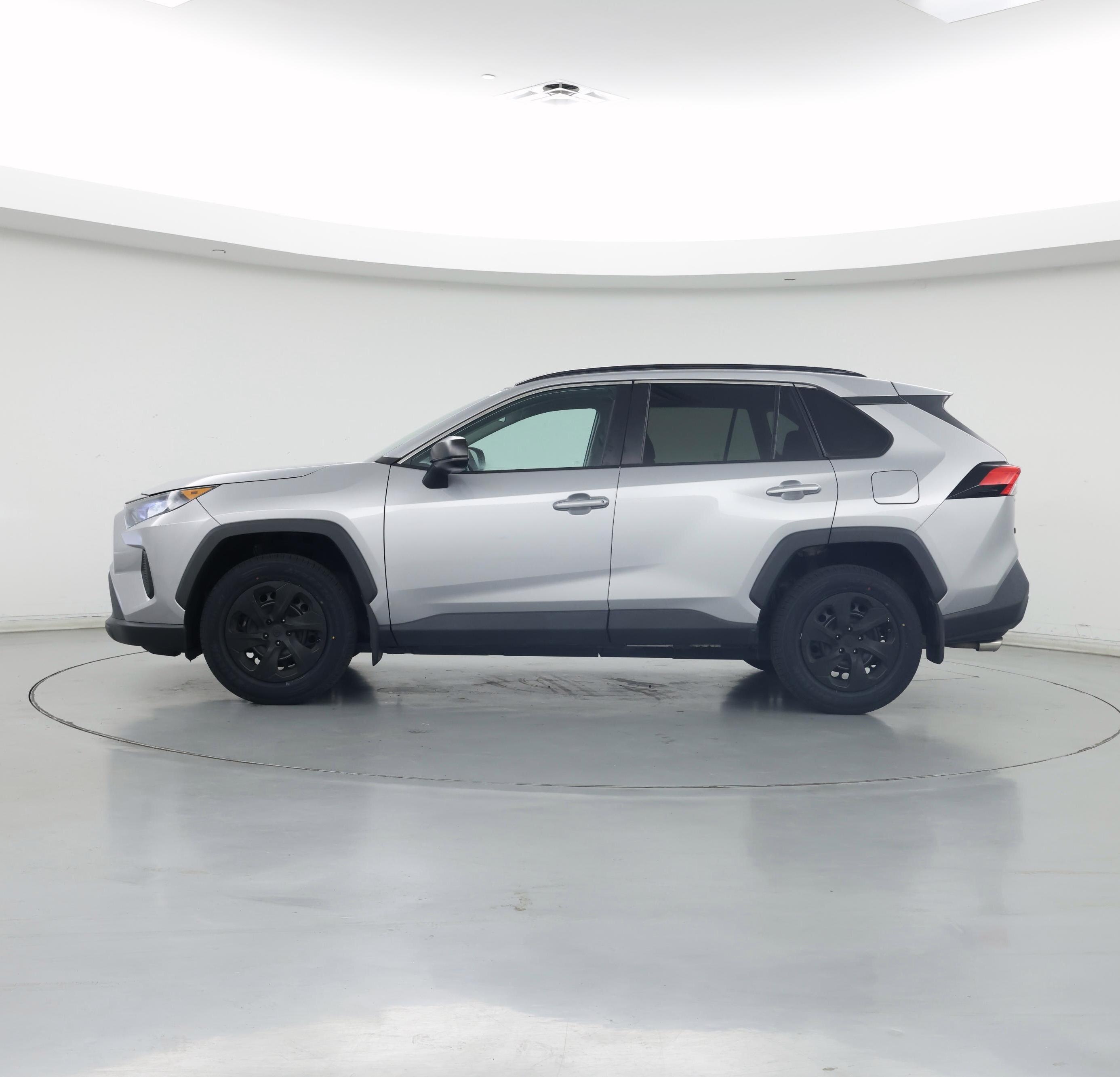 Thumbnail: 2021 Toyota RAV4 - 3