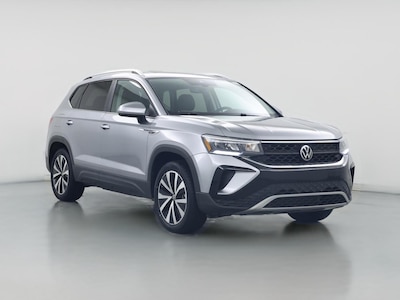 Silver 2023 Volkswagen Taos SE