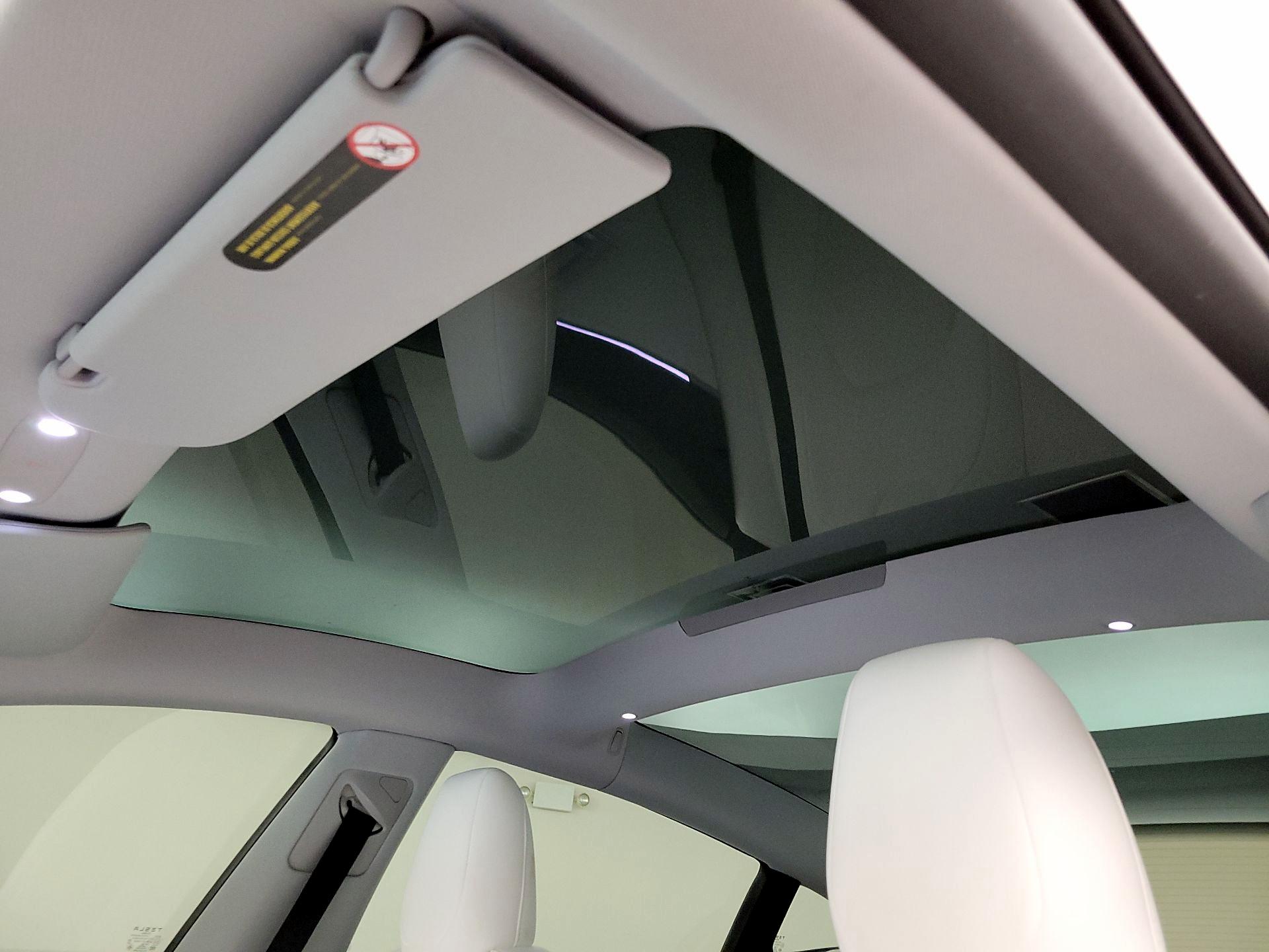 Thumbnail: 2025 Tesla Model 3 - 18