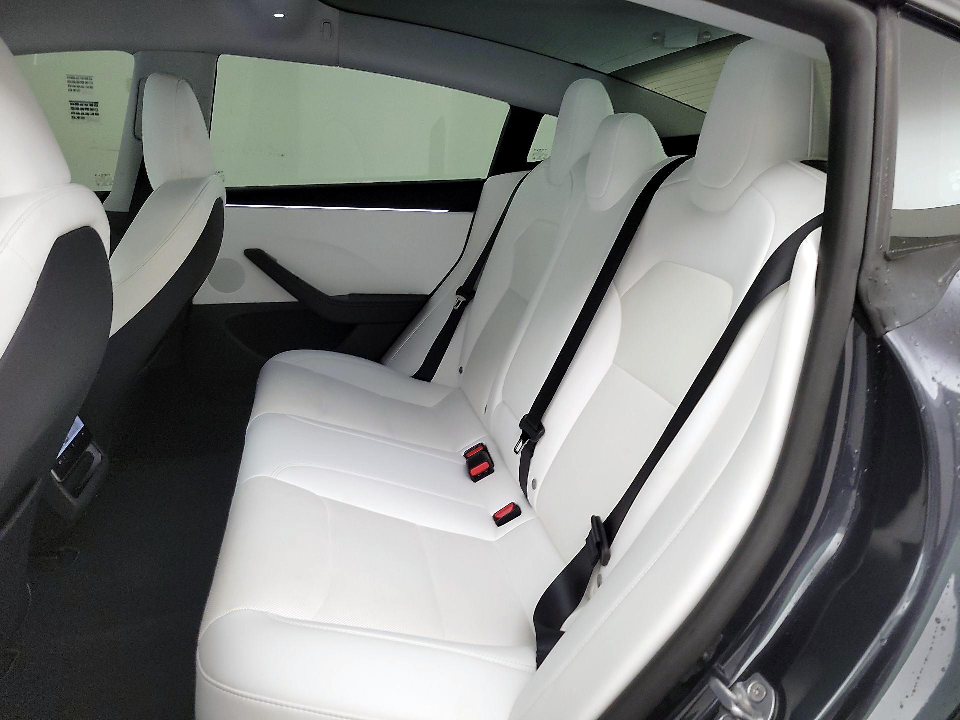 Thumbnail: 2025 Tesla Model 3 - 19