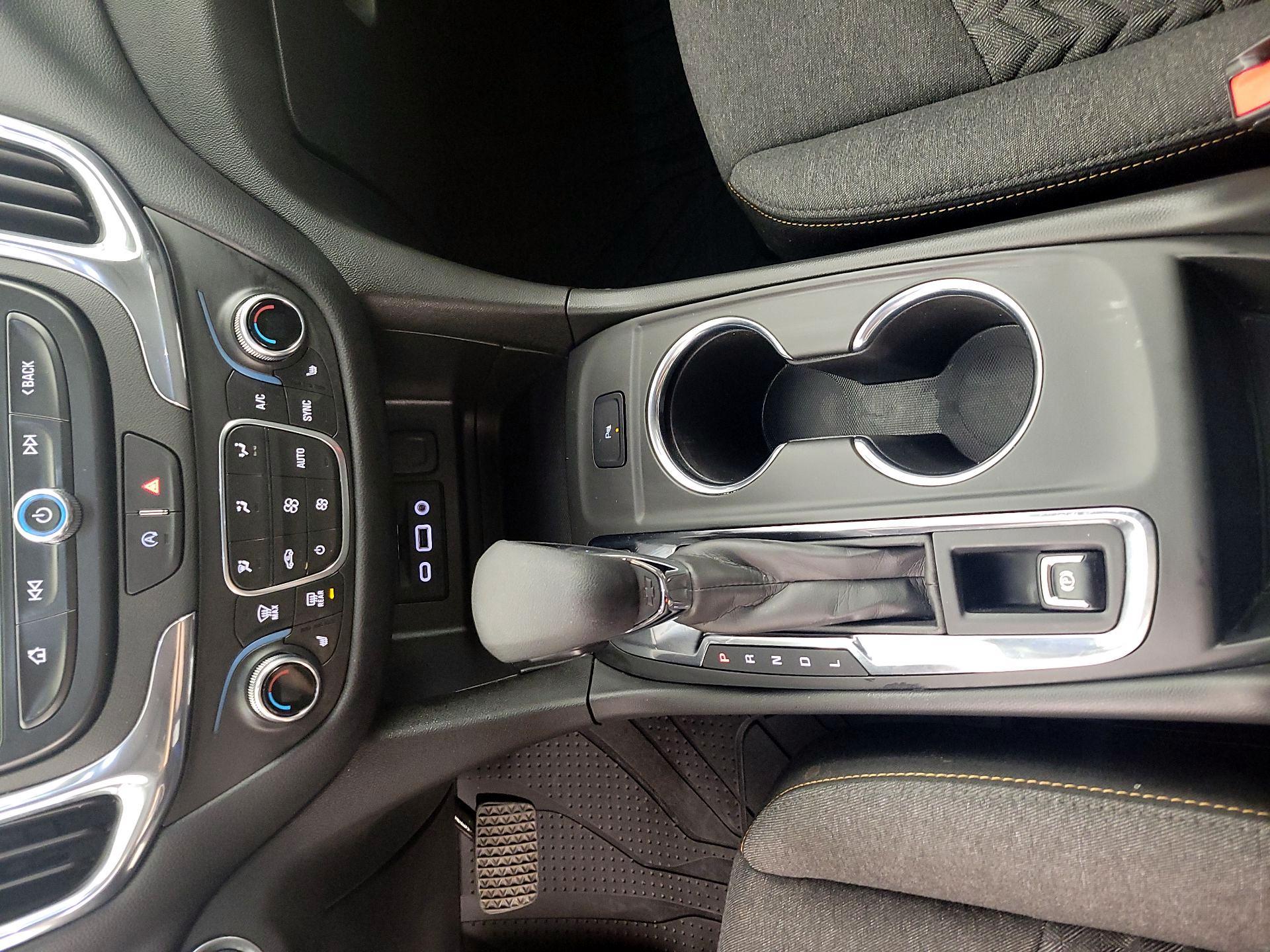 Thumbnail: 2023 Chevrolet Equinox - 17