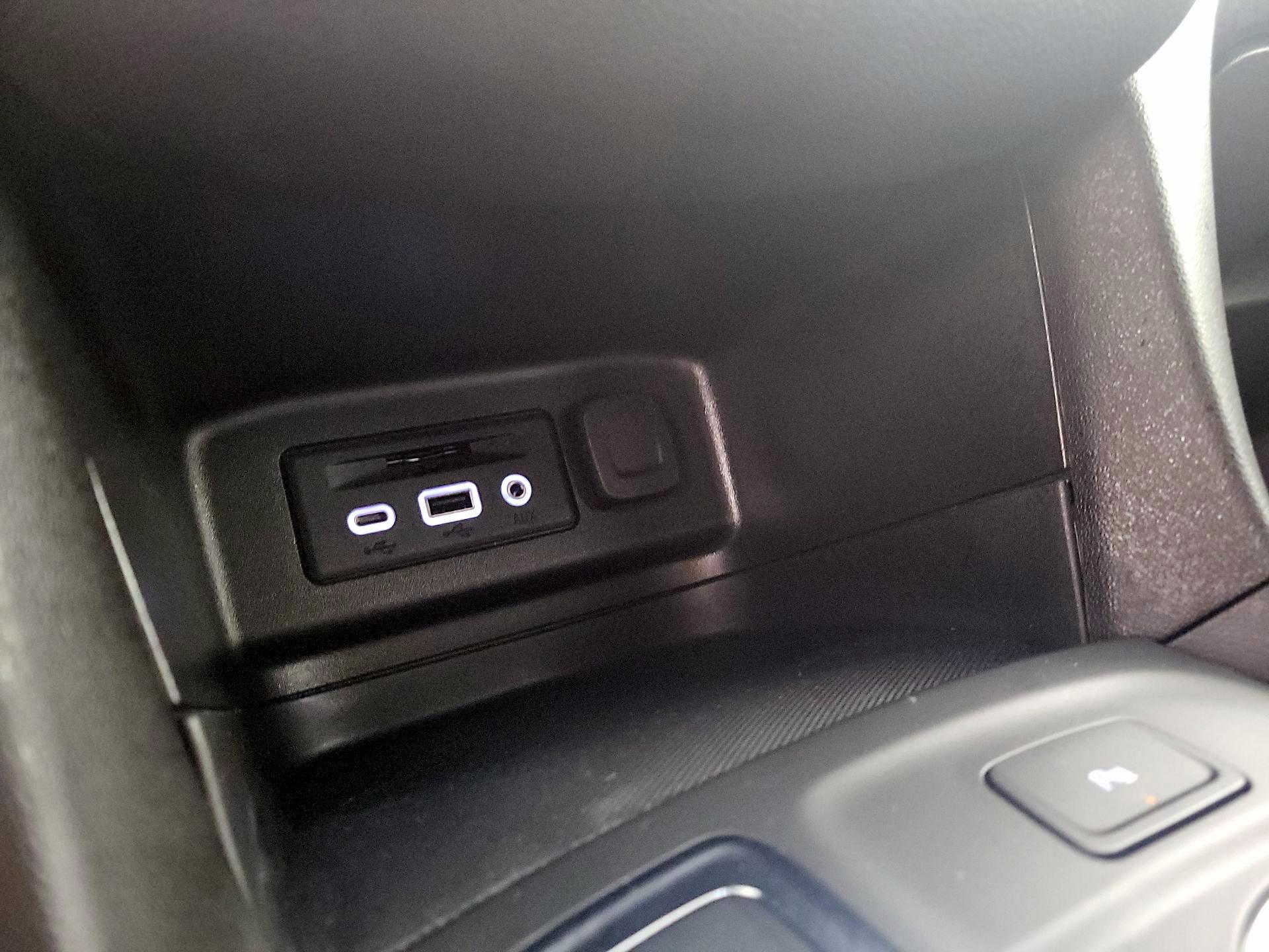 Thumbnail: 2023 Chevrolet Equinox - 18