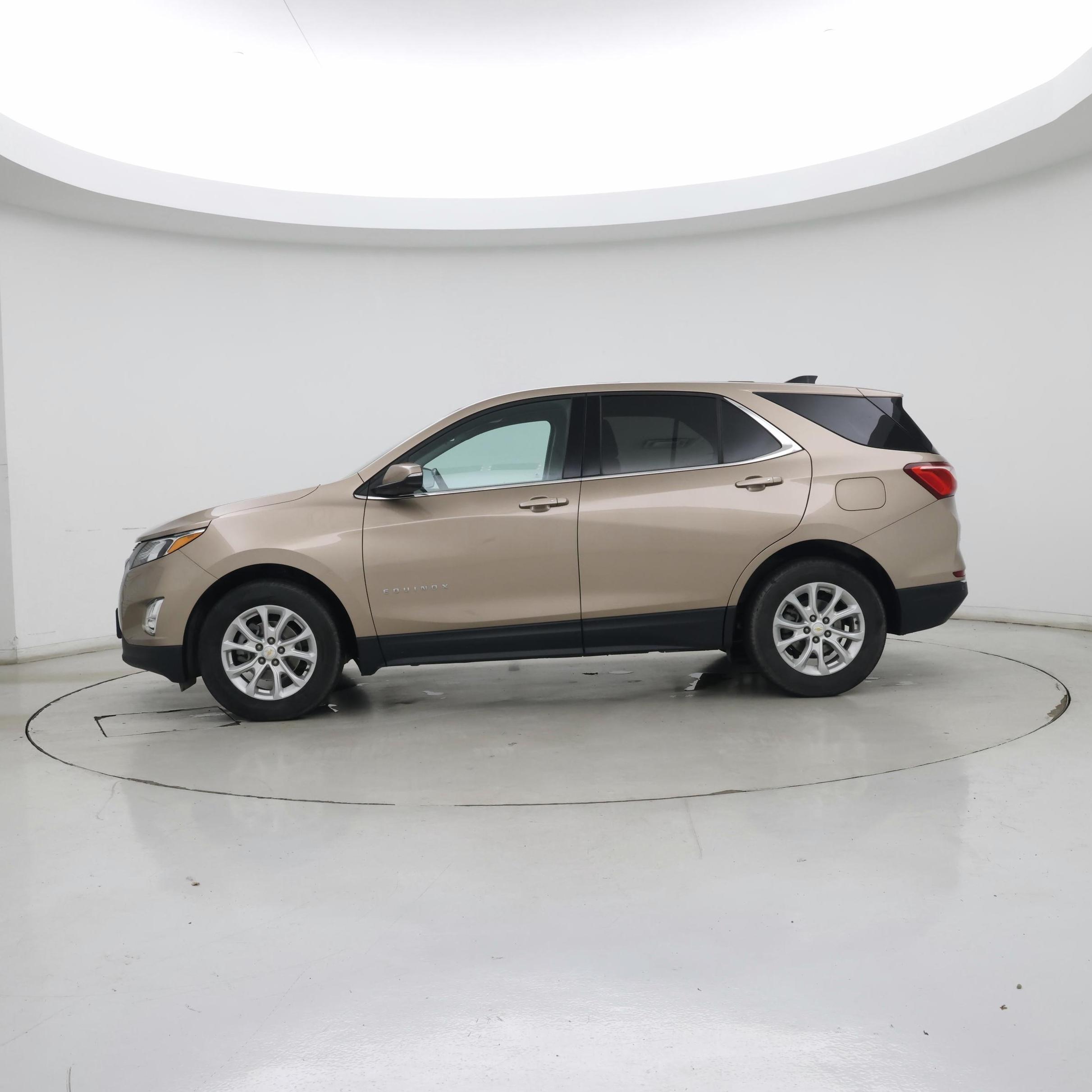 Thumbnail: 2019 Chevrolet Equinox - 3