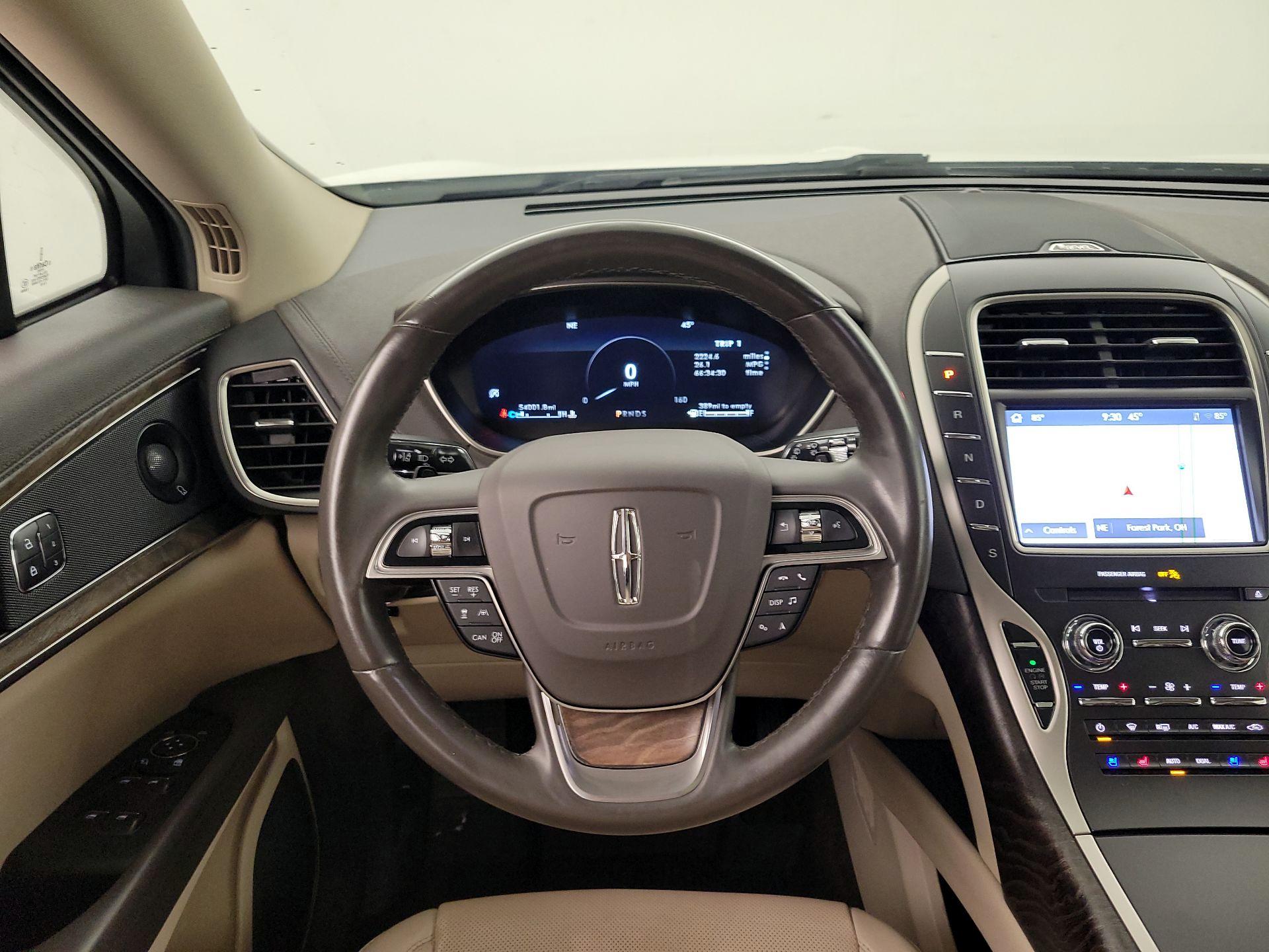 Thumbnail: 2020 Lincoln Nautilus - 10