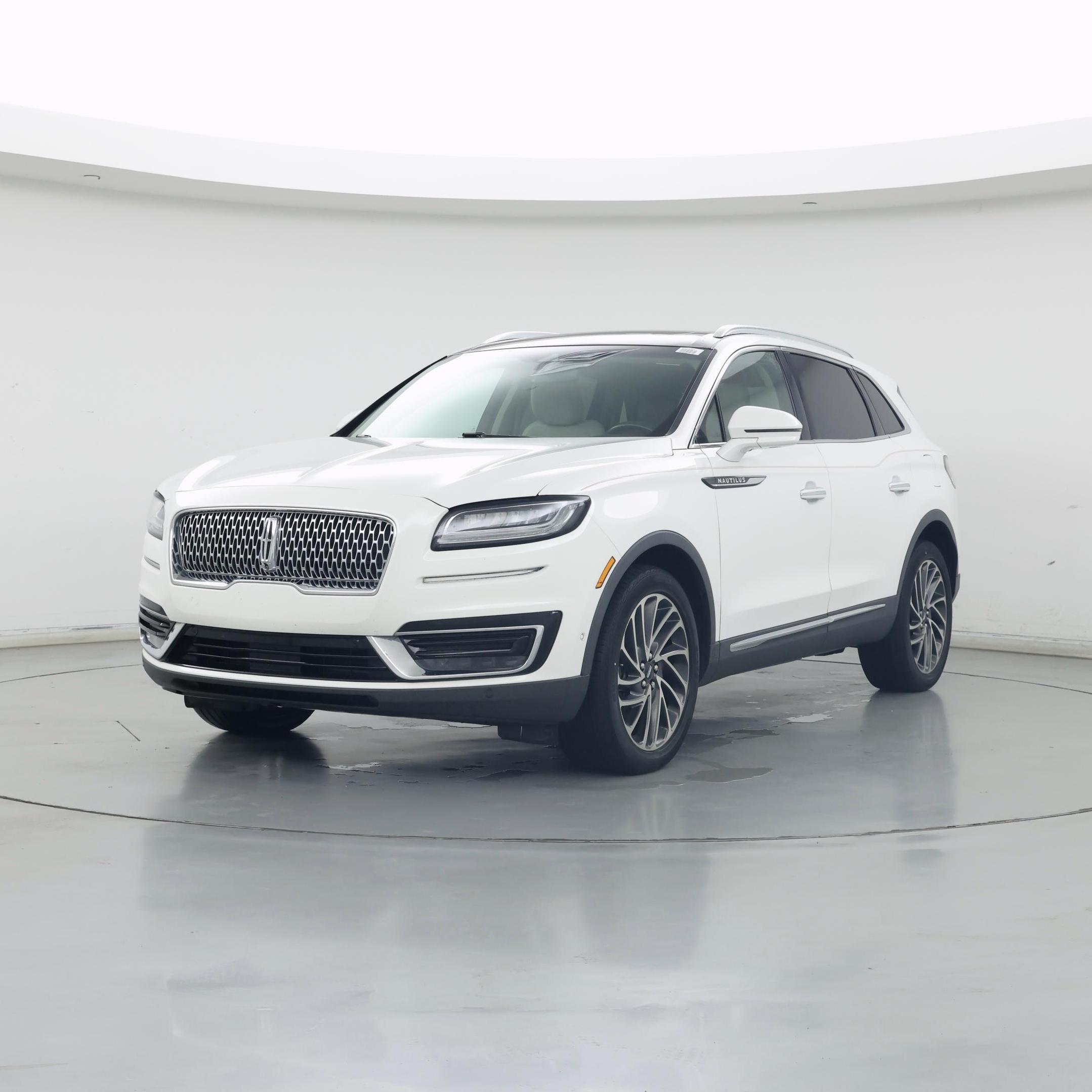 Thumbnail: 2020 Lincoln Nautilus - 4