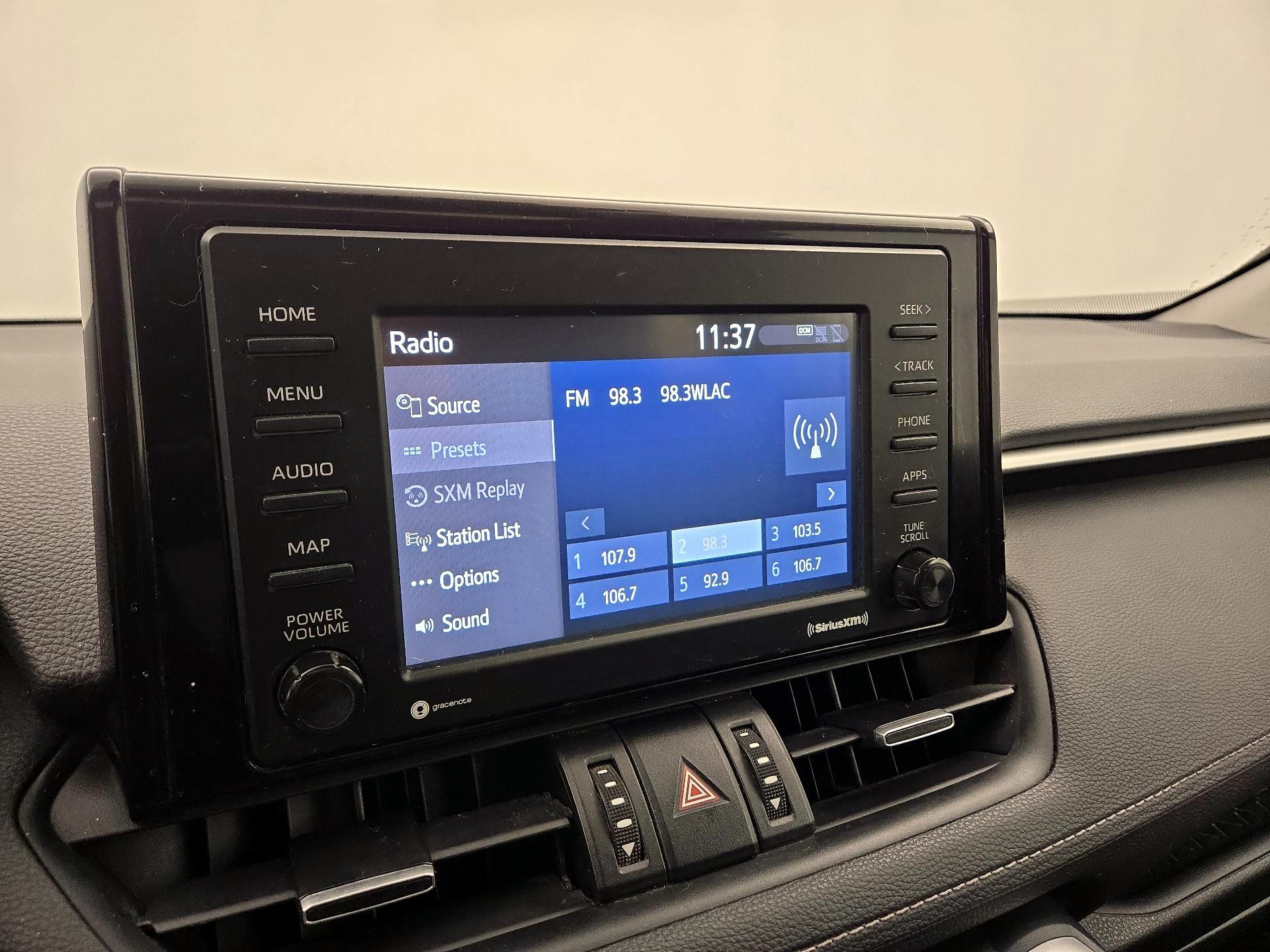 Thumbnail: 2021 Toyota RAV4 - 15