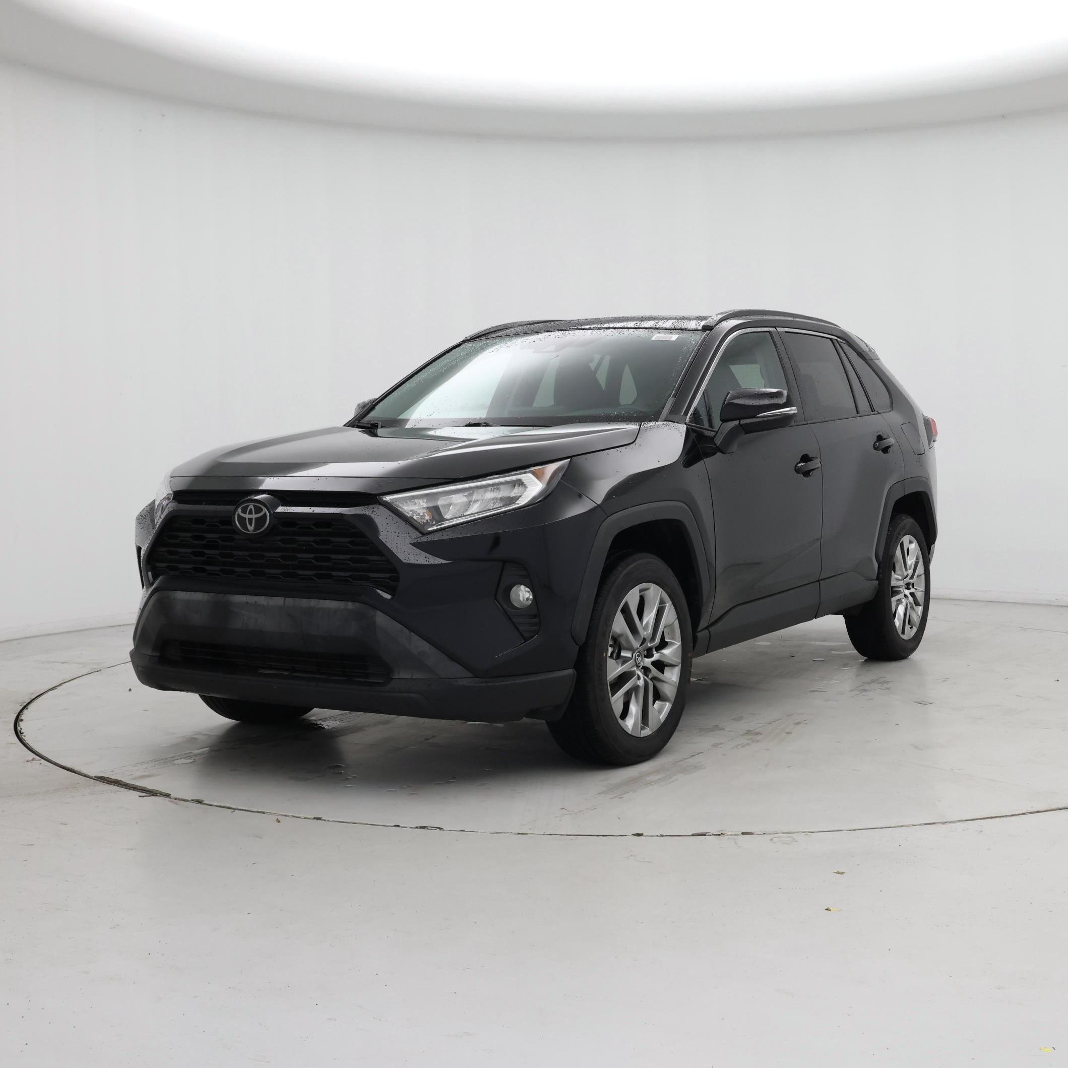 Thumbnail: 2021 Toyota RAV4 - 4