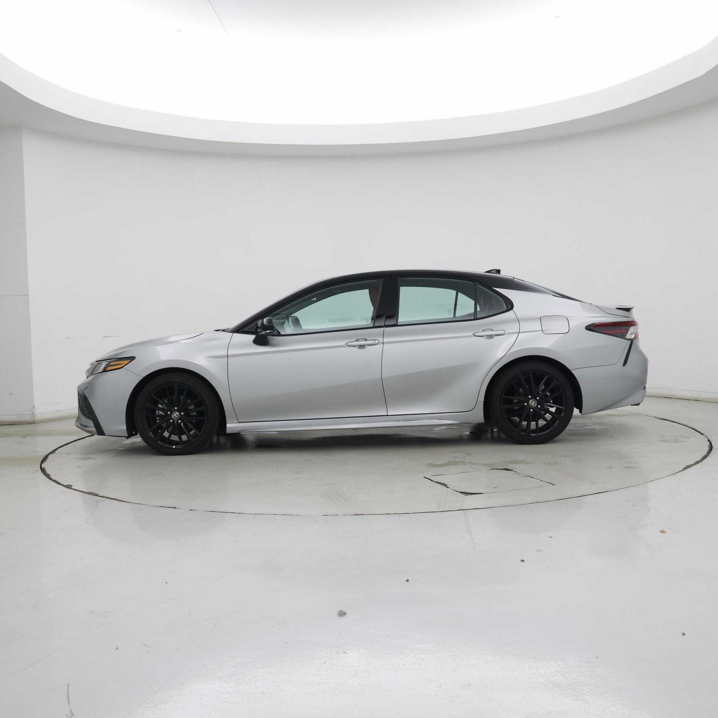 Thumbnail: 2024 Toyota Camry - 3