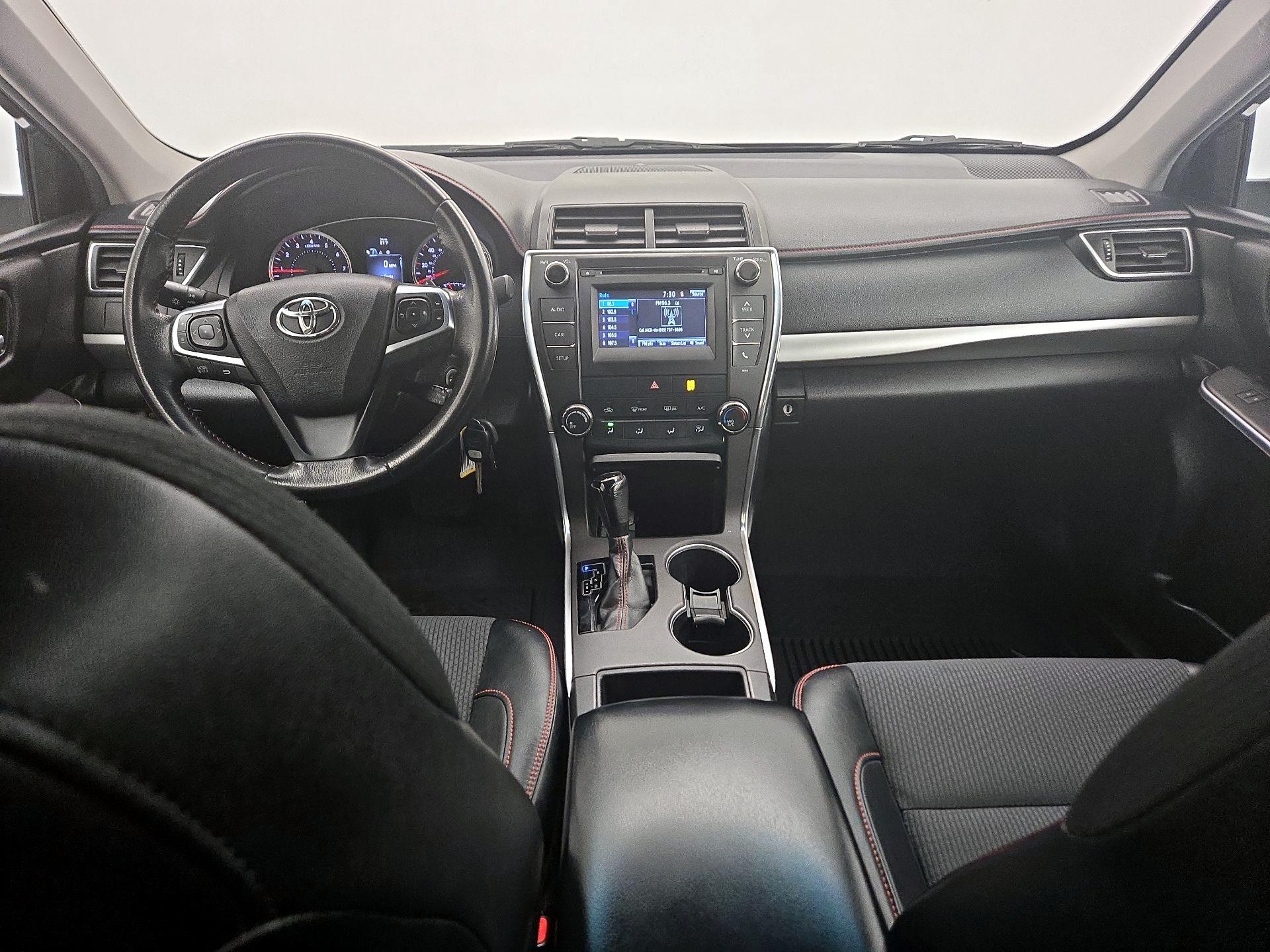 Thumbnail: 2017 Toyota Camry - 9