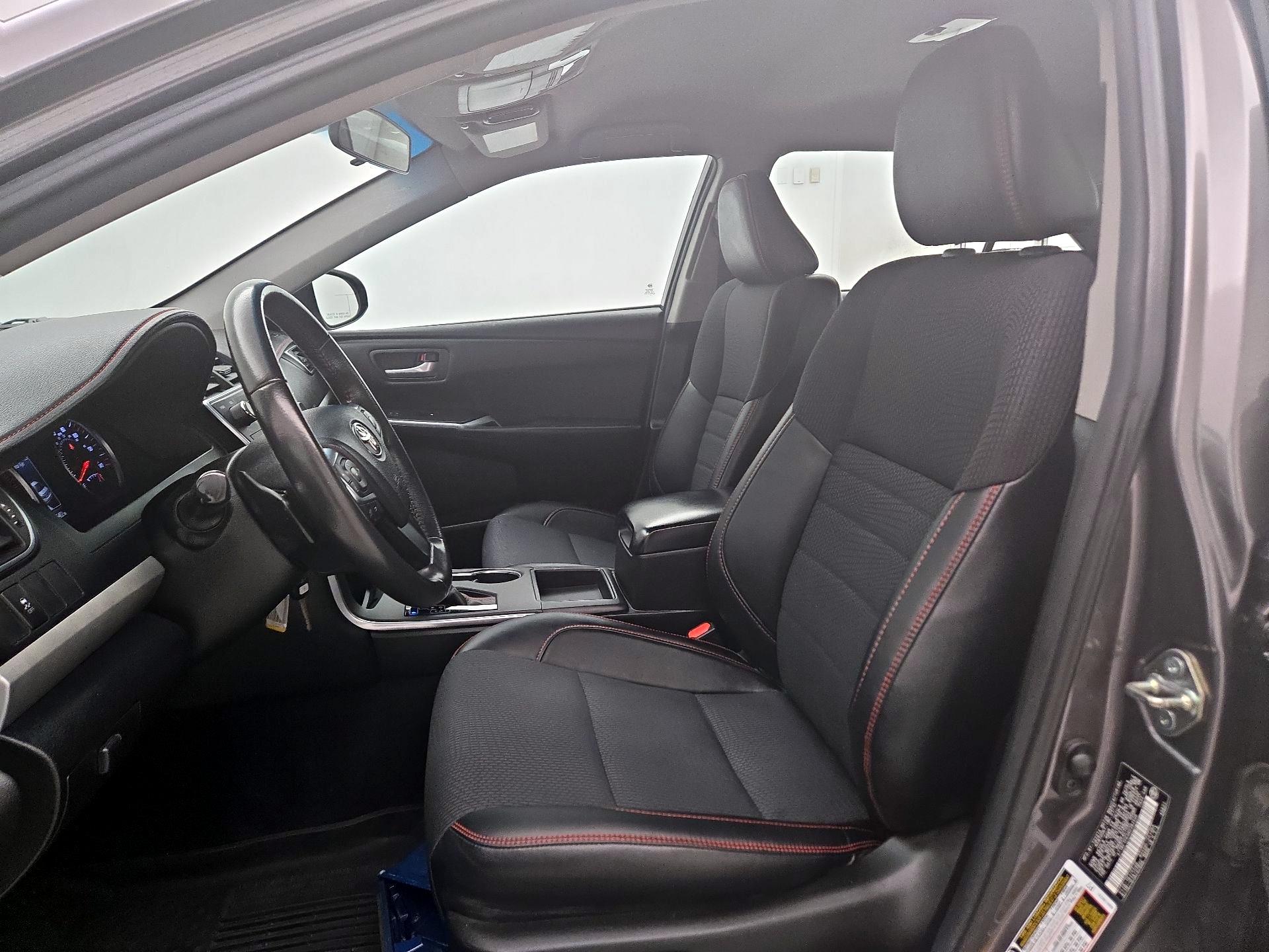 Thumbnail: 2017 Toyota Camry - 11