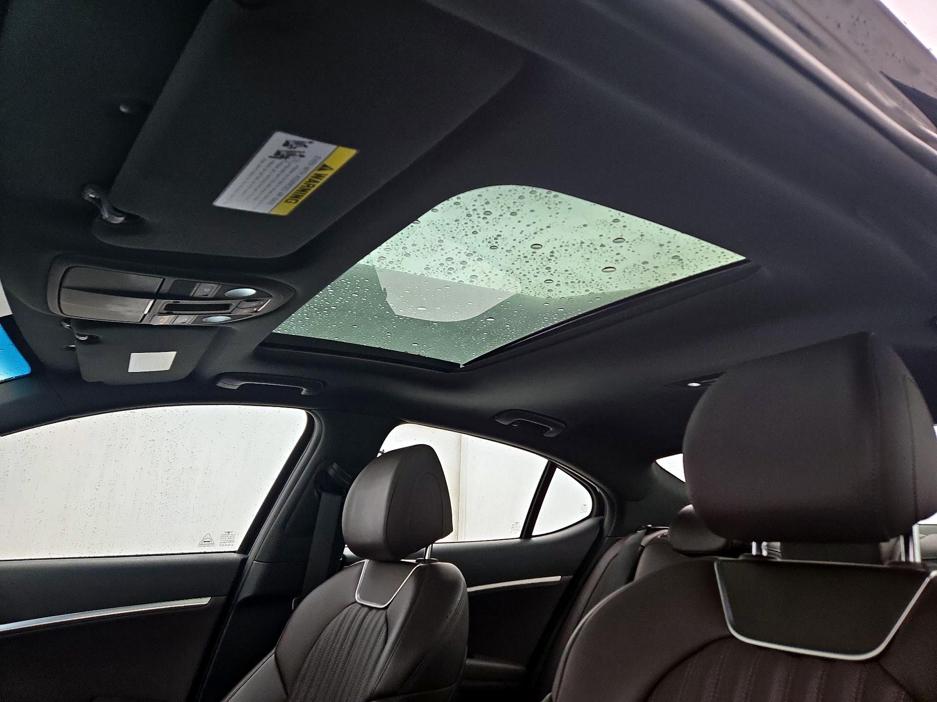 Thumbnail: 2022 Genesis G70 - 20