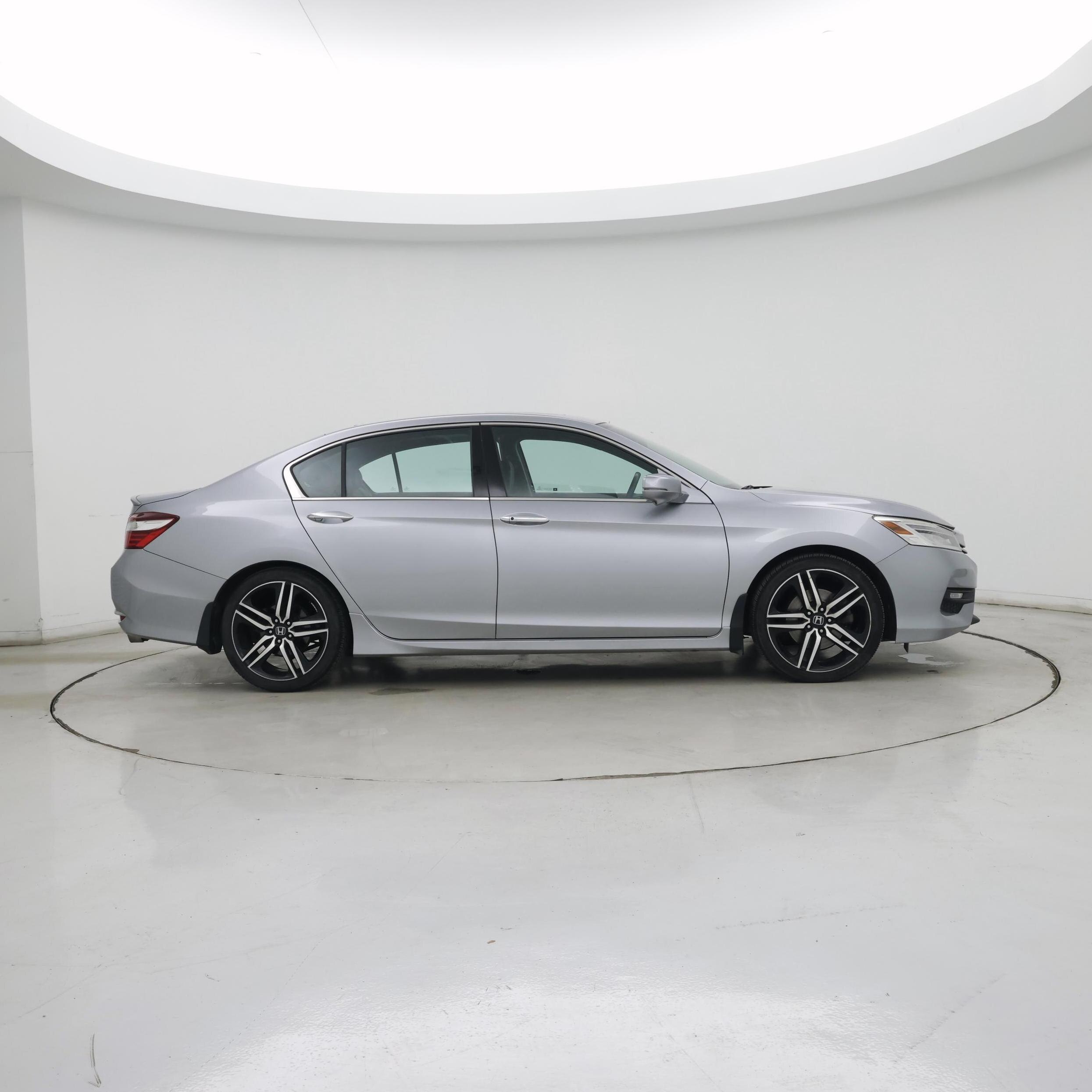 Thumbnail: 2017 Honda Accord - 7