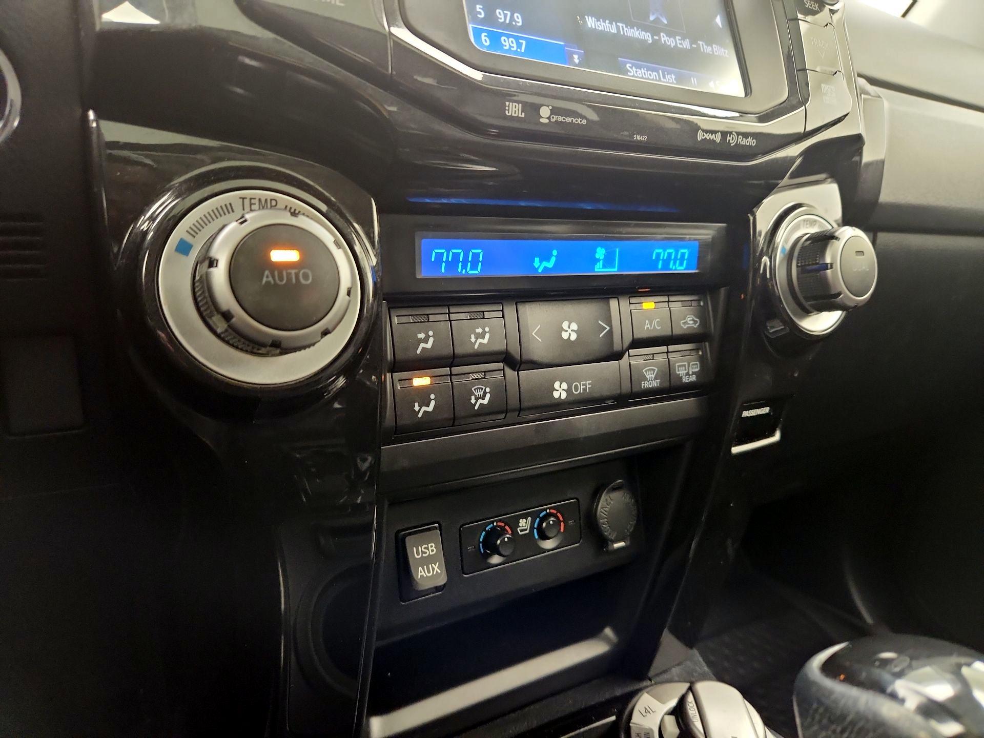 Thumbnail: 2019 Toyota 4Runner - 16