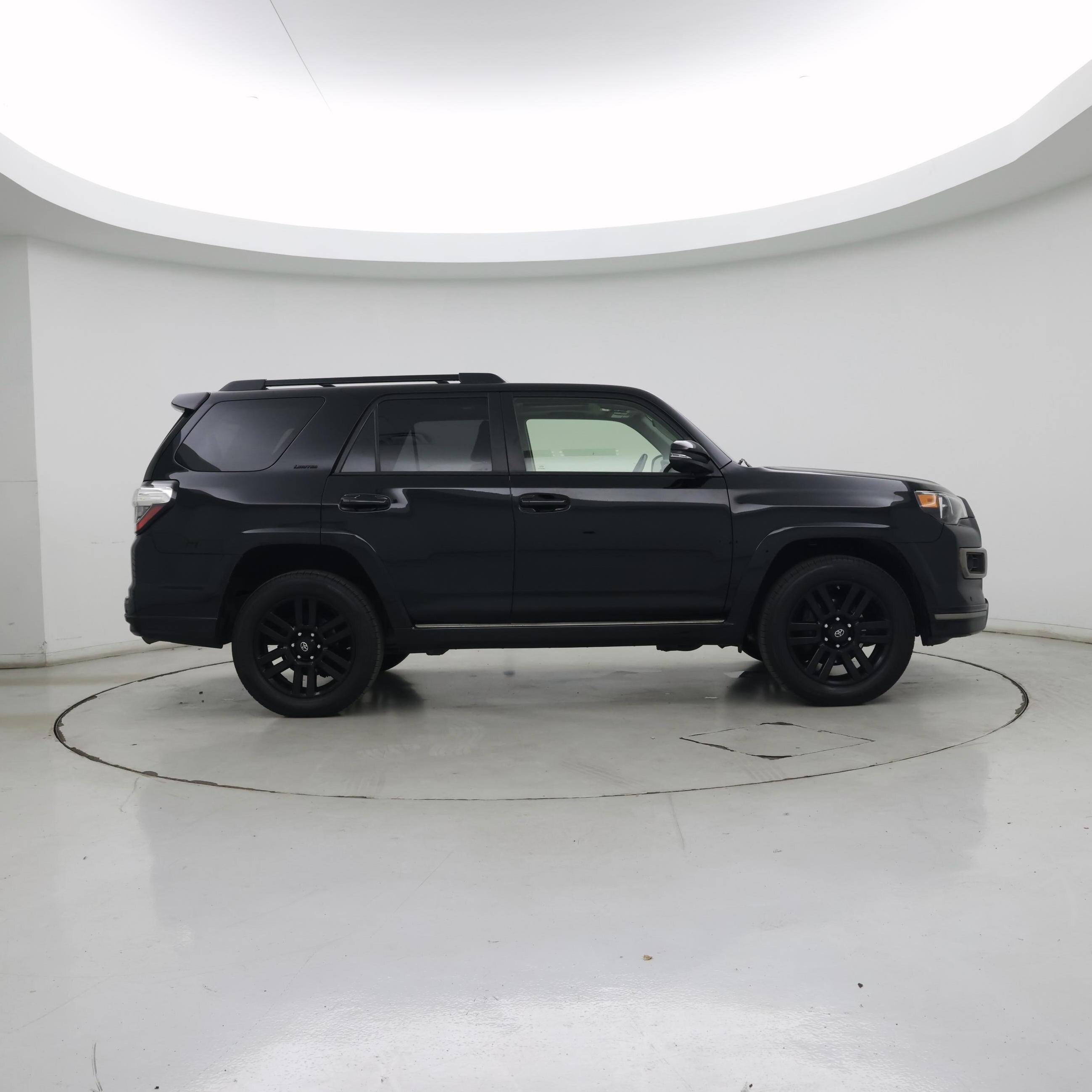 Thumbnail: 2019 Toyota 4Runner - 7