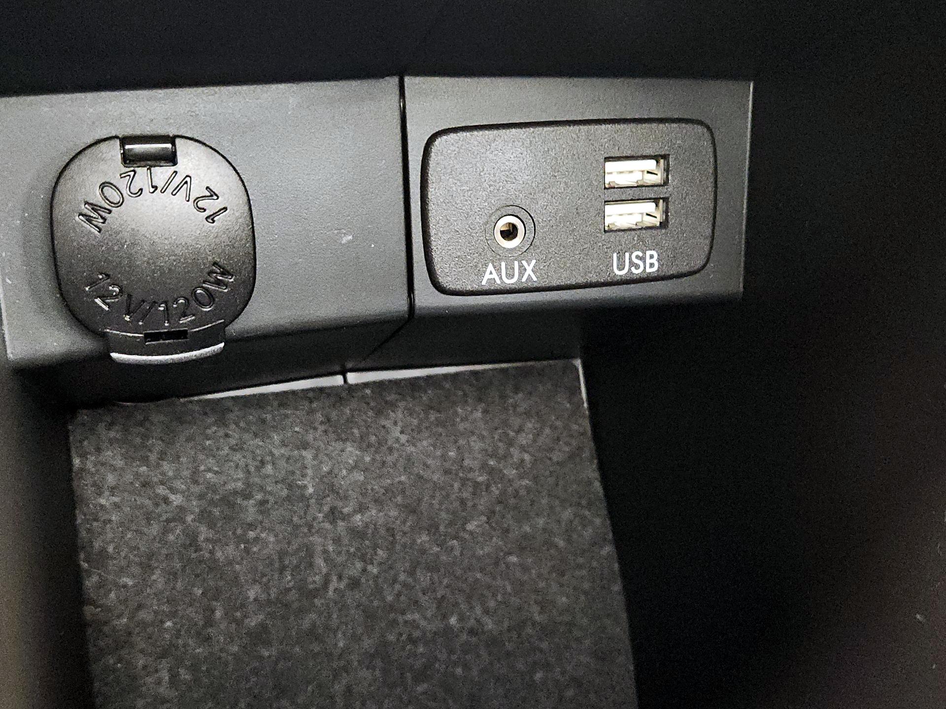 Thumbnail: 2017 Subaru Forester - 19