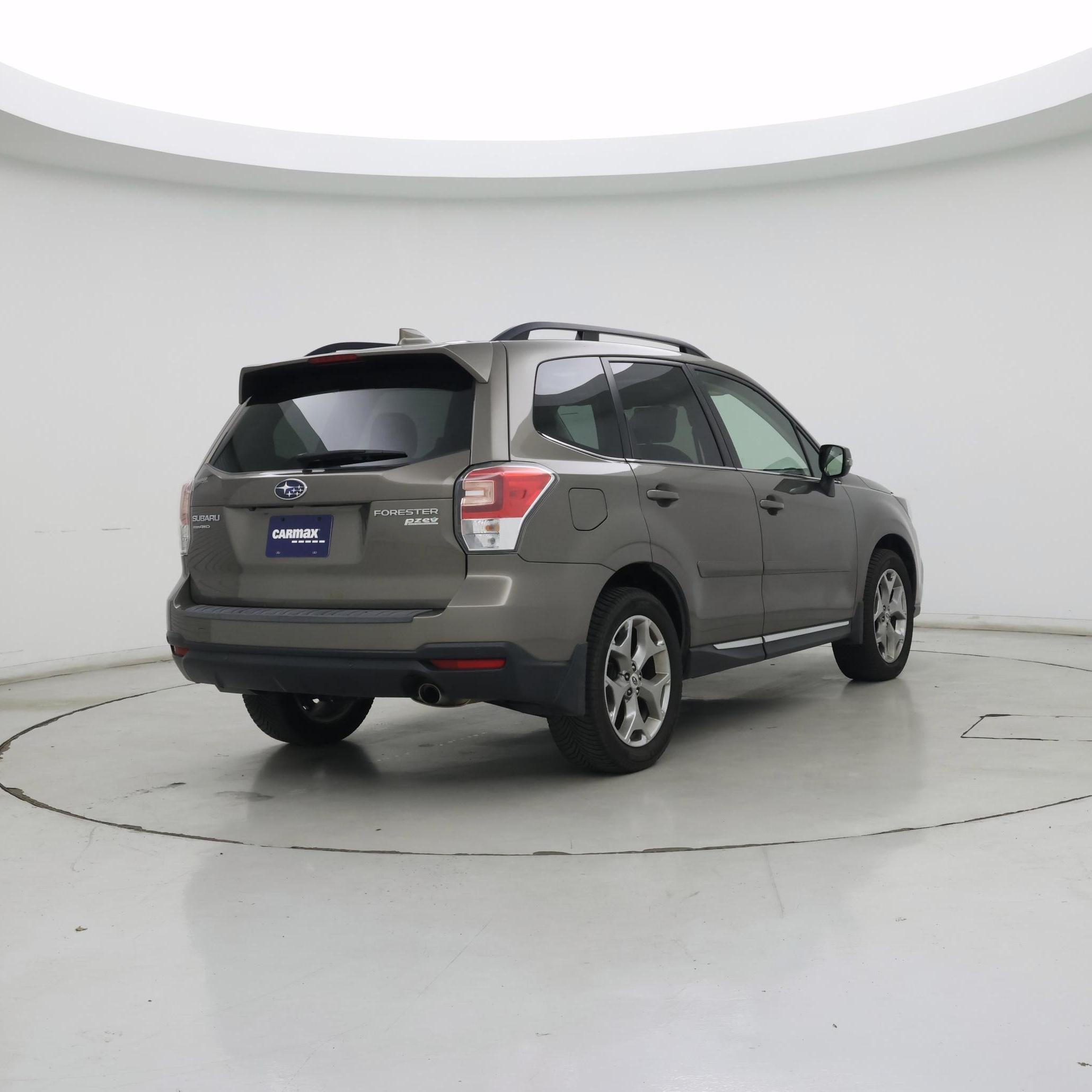 Thumbnail: 2017 Subaru Forester - 8