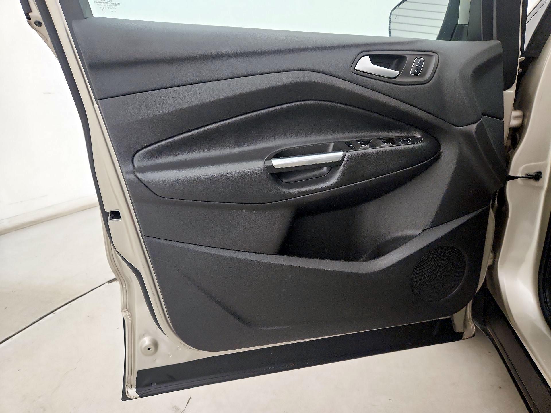 Thumbnail: 2017 Ford Escape - 12