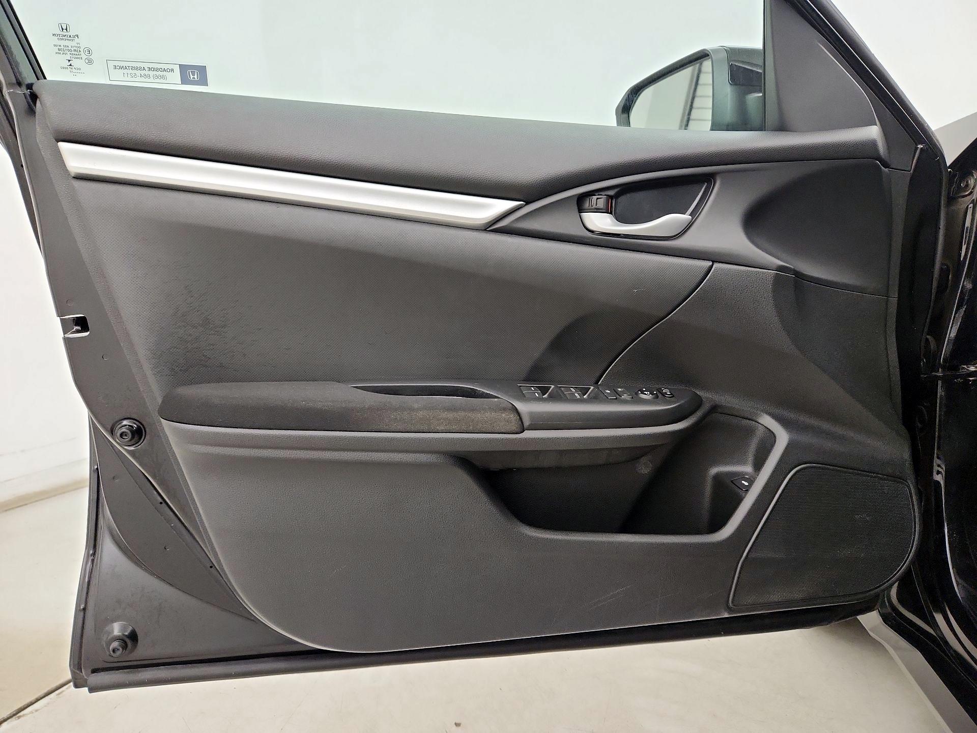 Thumbnail: 2017 Honda Civic - 12