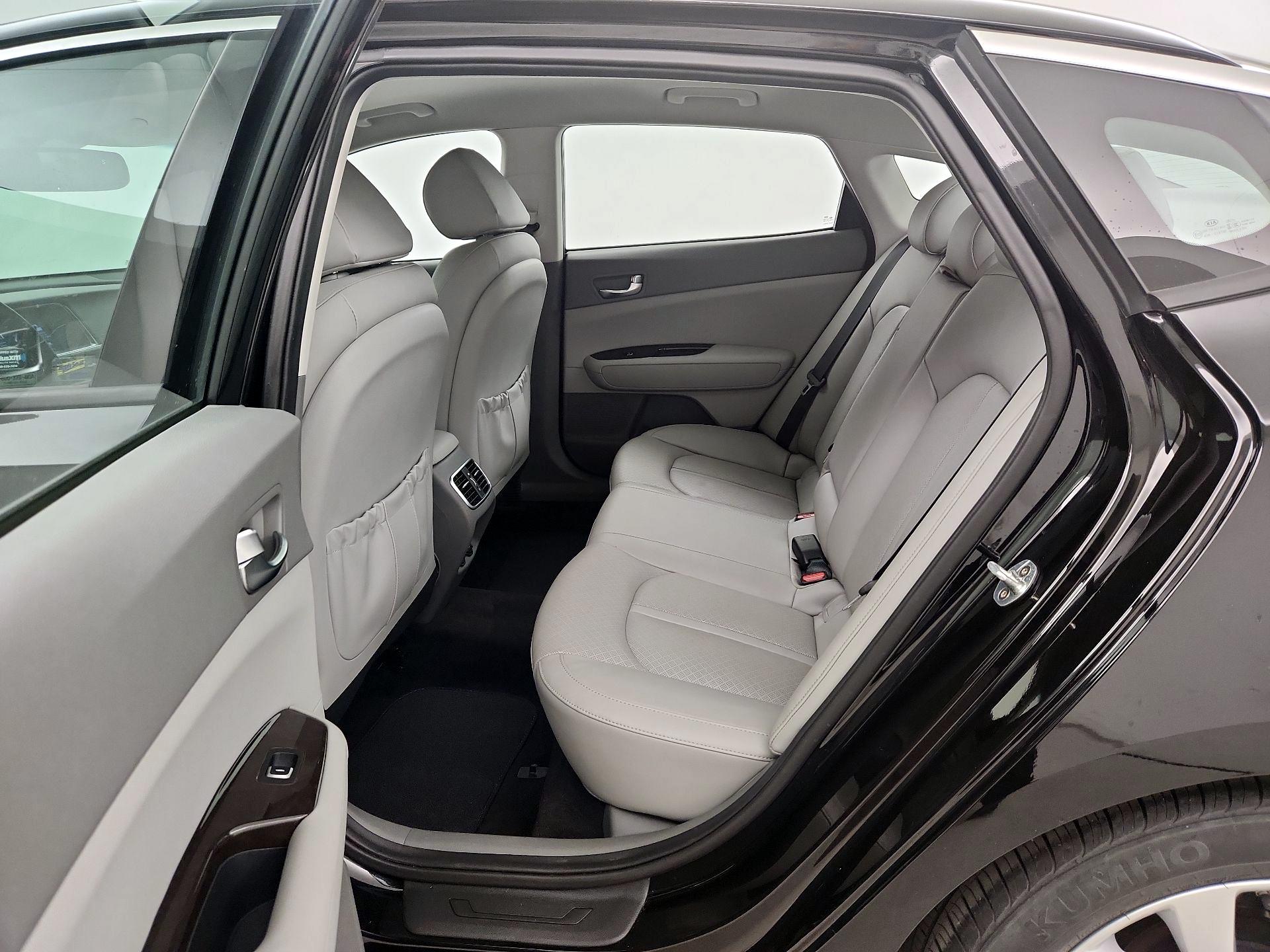 Thumbnail: 2018 Kia Optima - 19