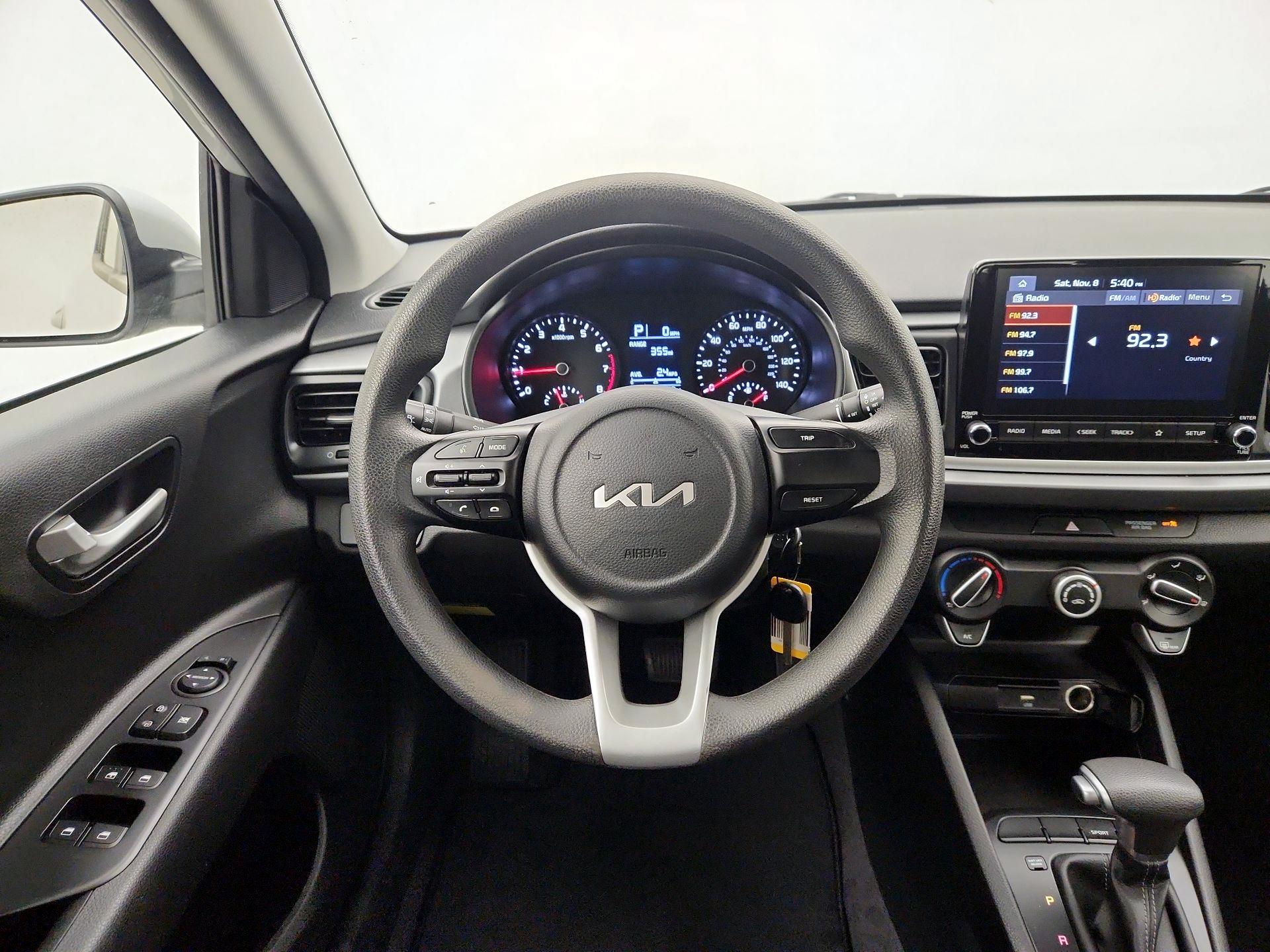 Thumbnail: 2023 Kia Rio - 10