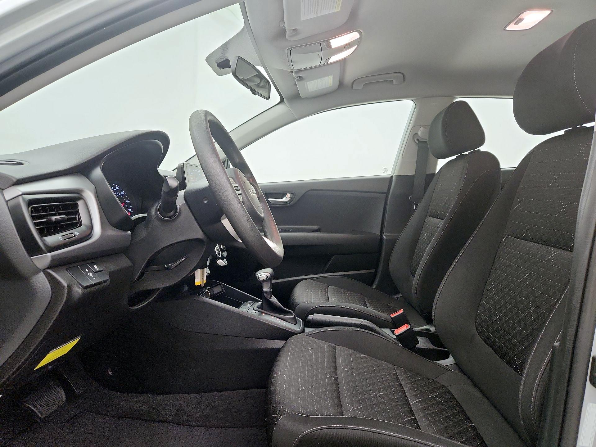 Thumbnail: 2023 Kia Rio - 11