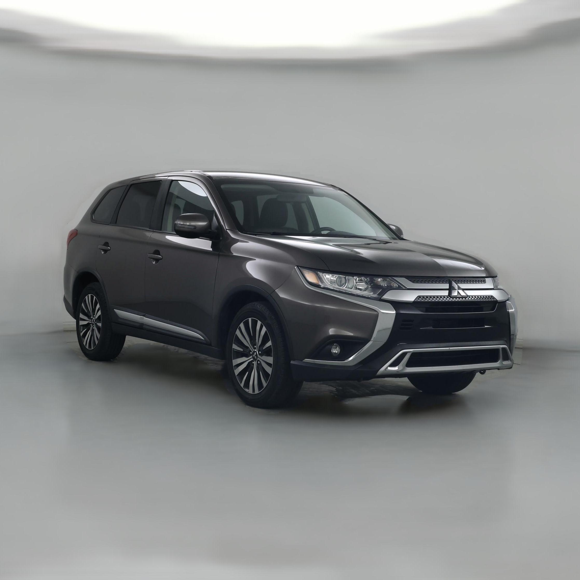Thumbnail: 2019 Mitsubishi Outlander - 1