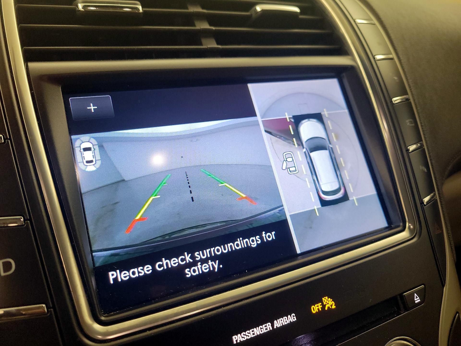 Thumbnail: 2019 Lincoln Nautilus - 15