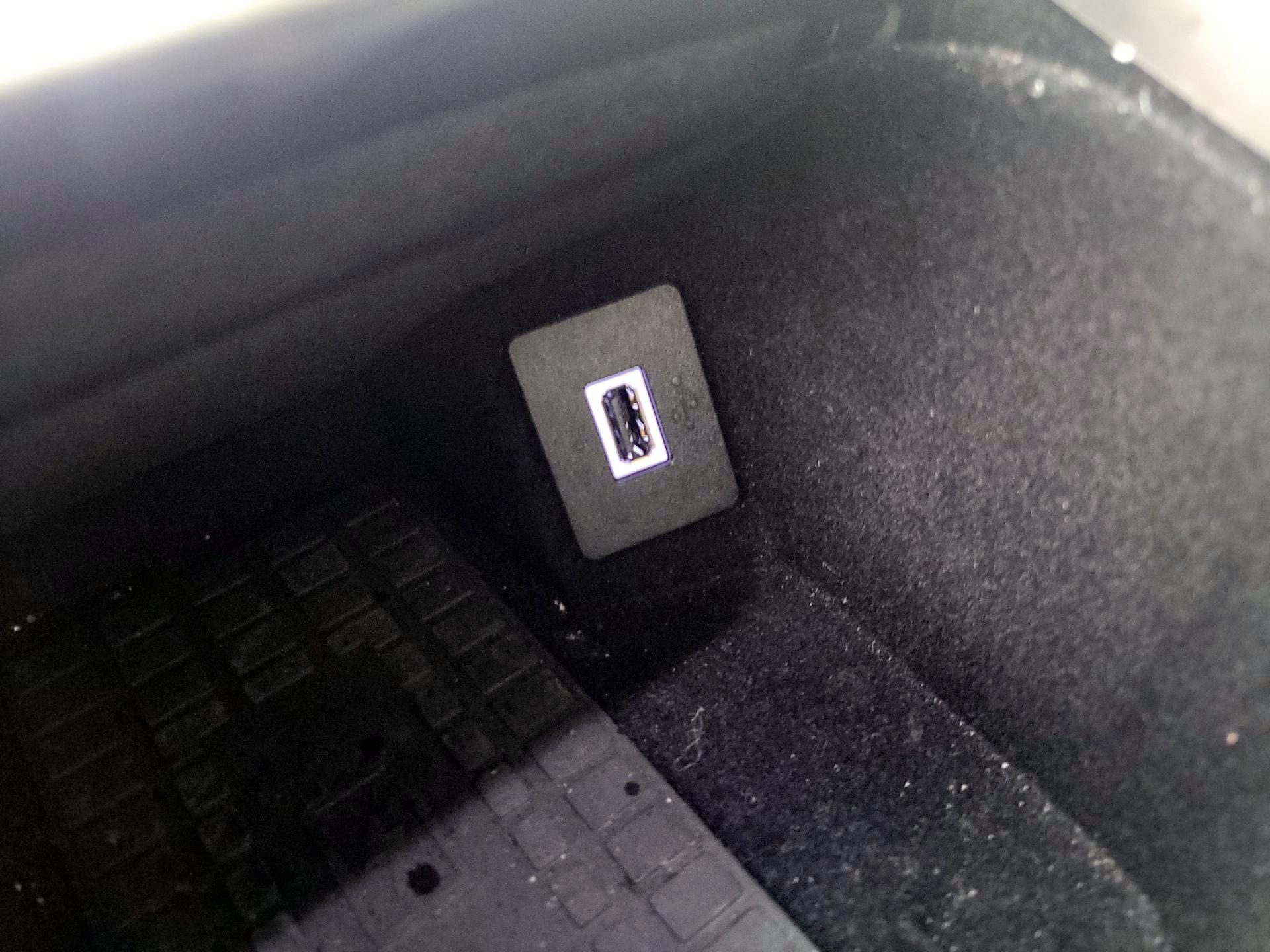 Thumbnail: 2019 Lincoln Nautilus - 19