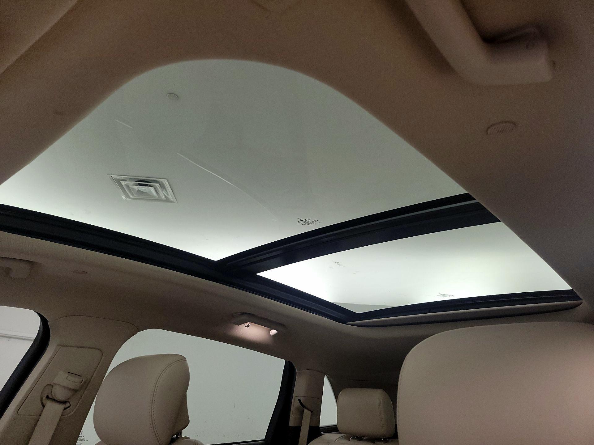 Thumbnail: 2019 Lincoln Nautilus - 20