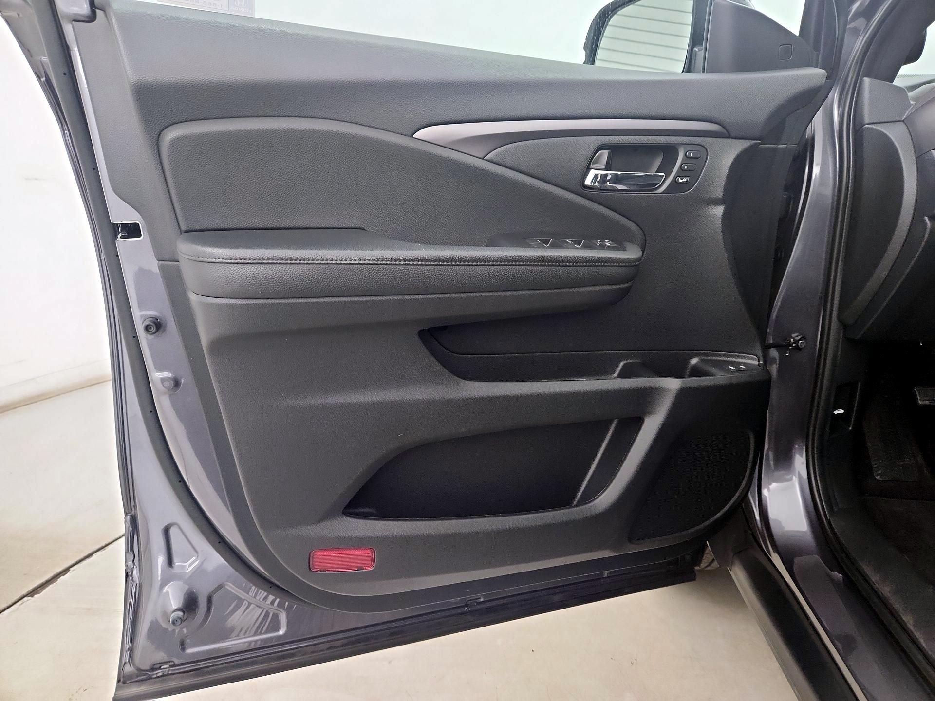 Thumbnail: 2021 Honda Passport - 12