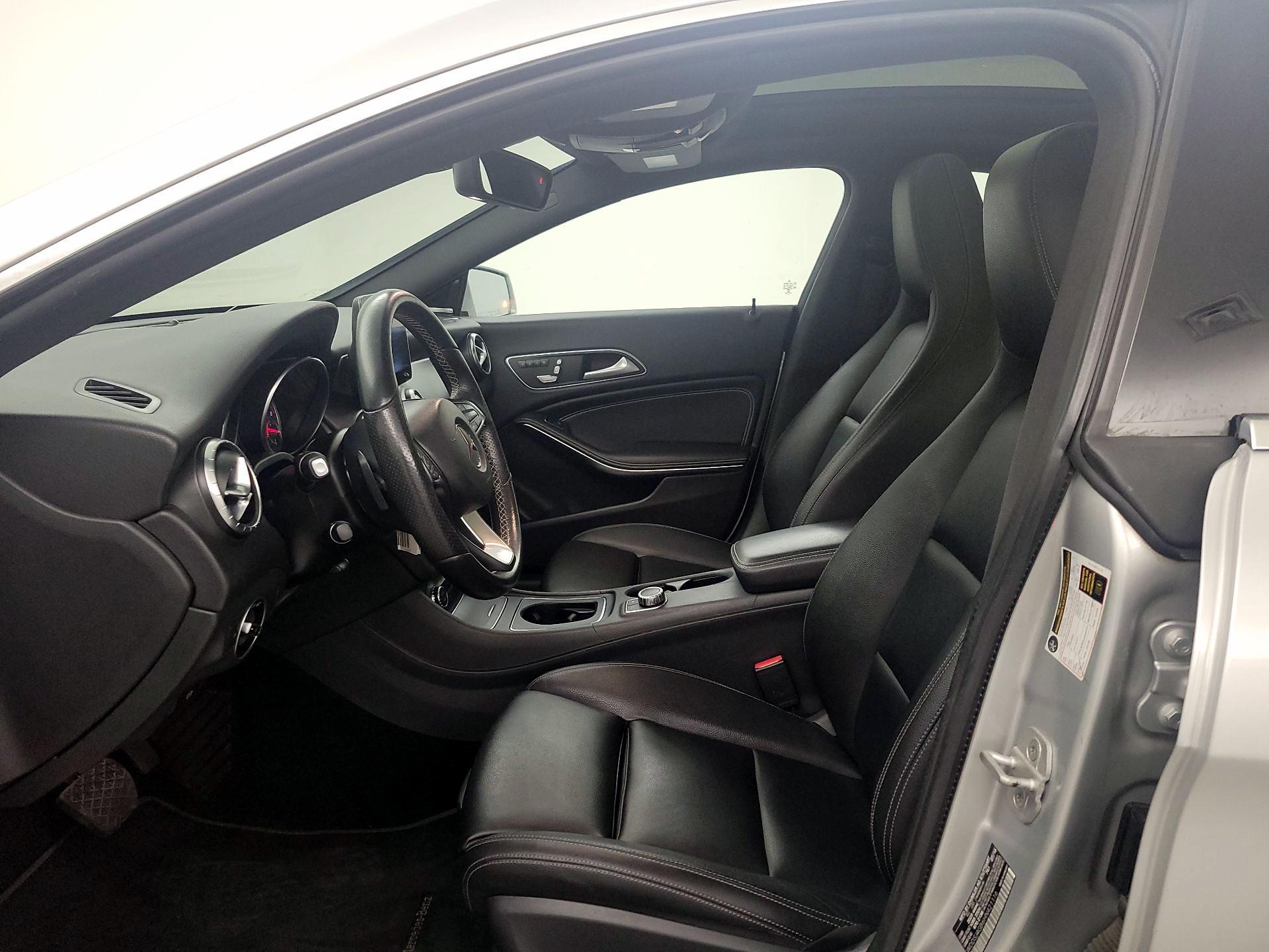 Thumbnail: 2017 Mercedes-Benz CLA - 11