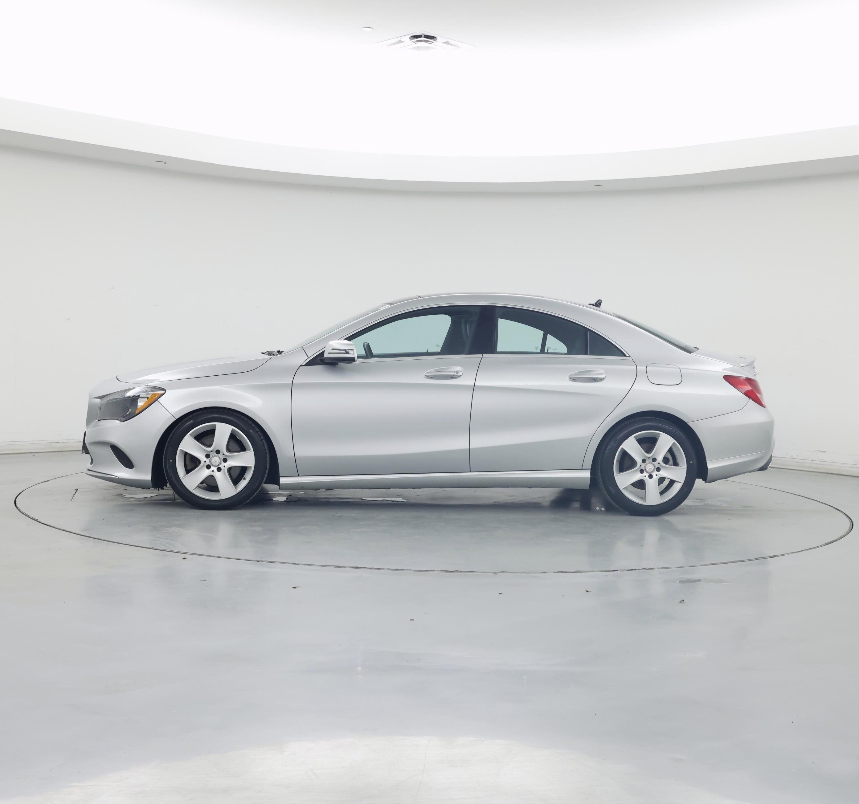 Thumbnail: 2017 Mercedes-Benz CLA - 3