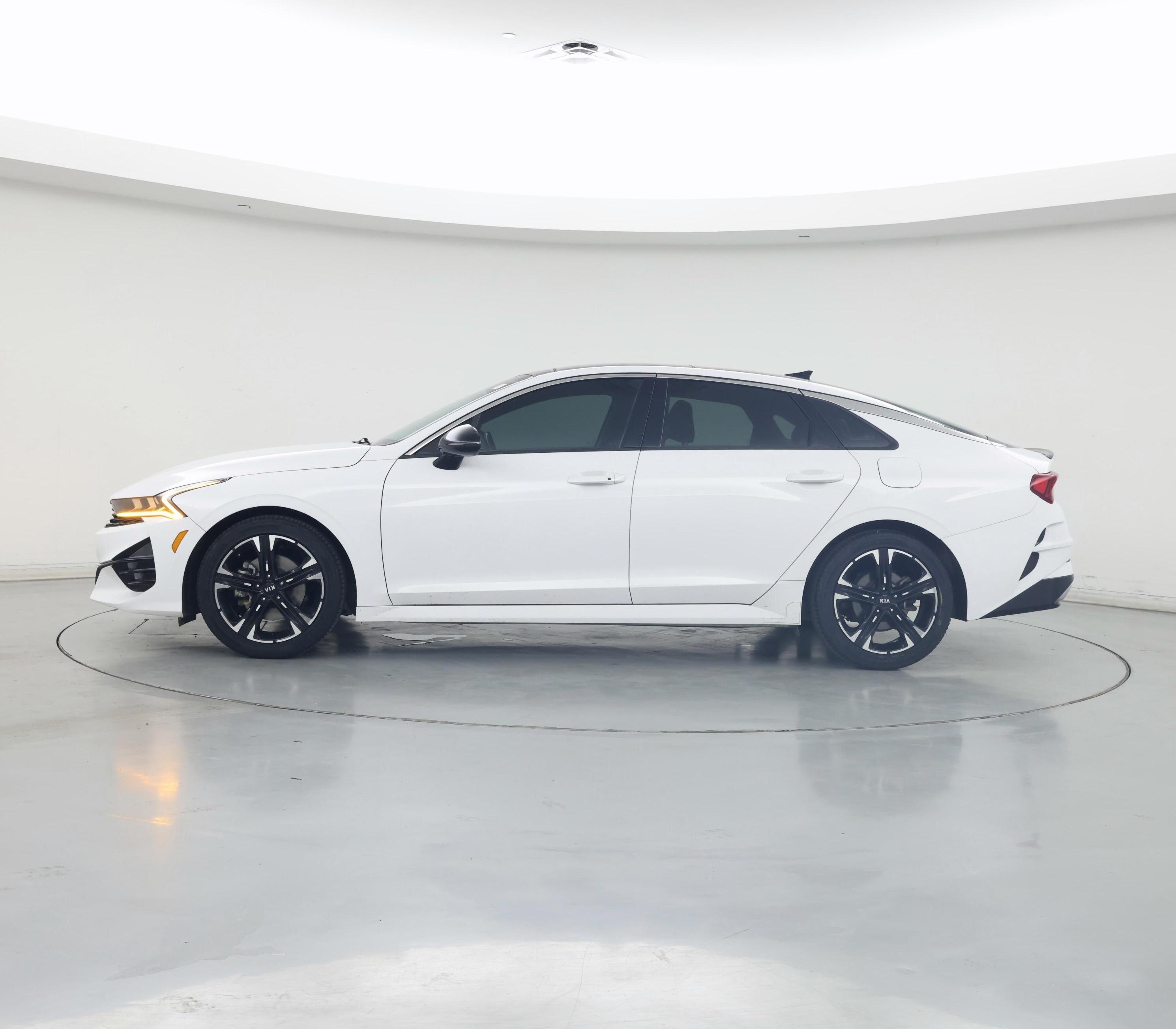 Thumbnail: 2021 Kia K5 - 3