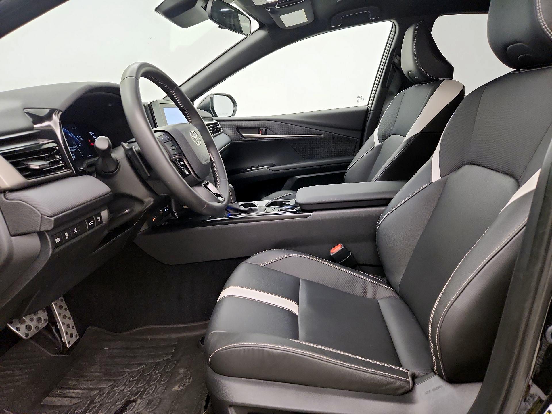 Thumbnail: 2025 Toyota Camry - 11