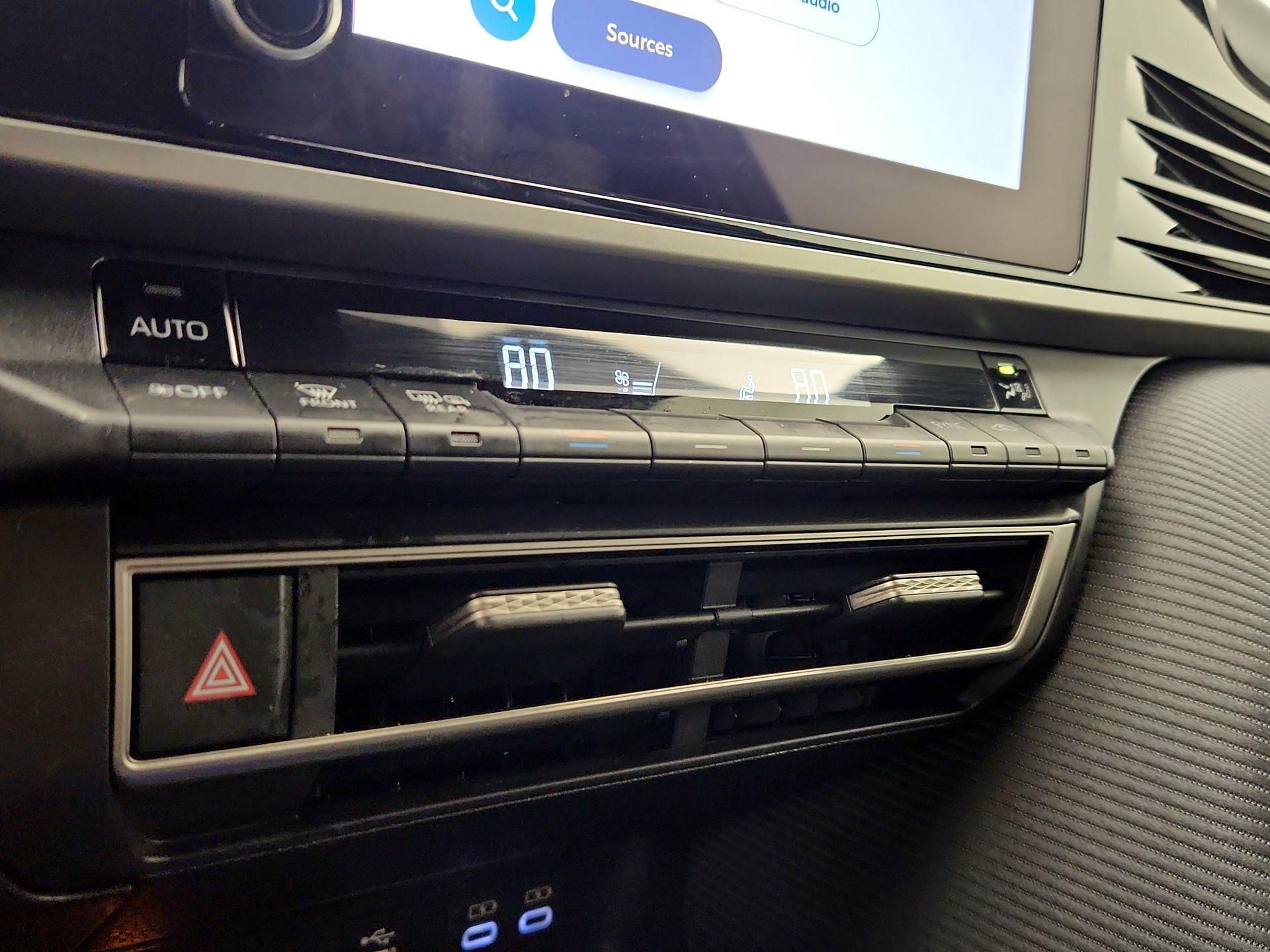 Thumbnail: 2025 Toyota Camry - 16