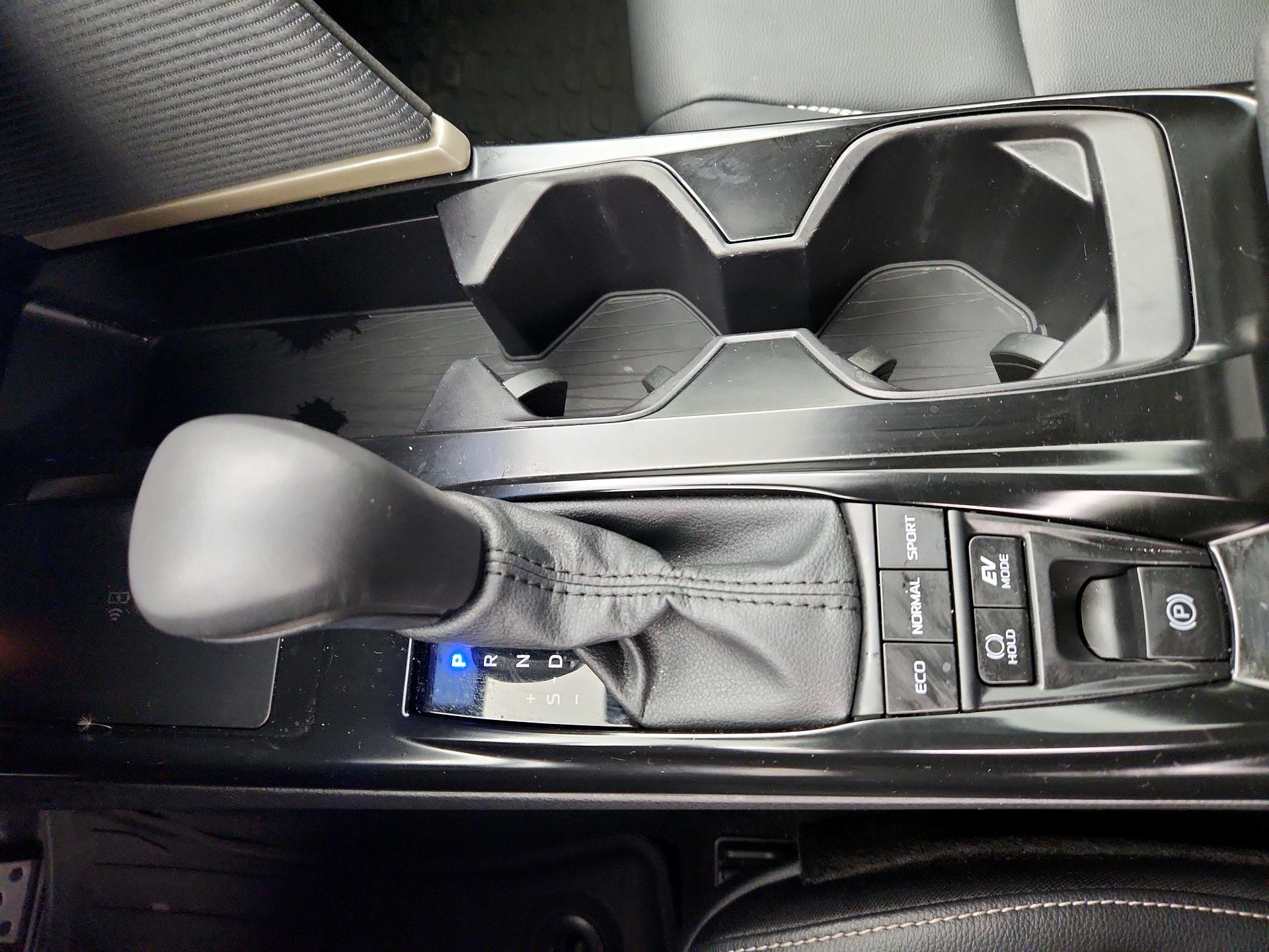 Thumbnail: 2025 Toyota Camry - 17