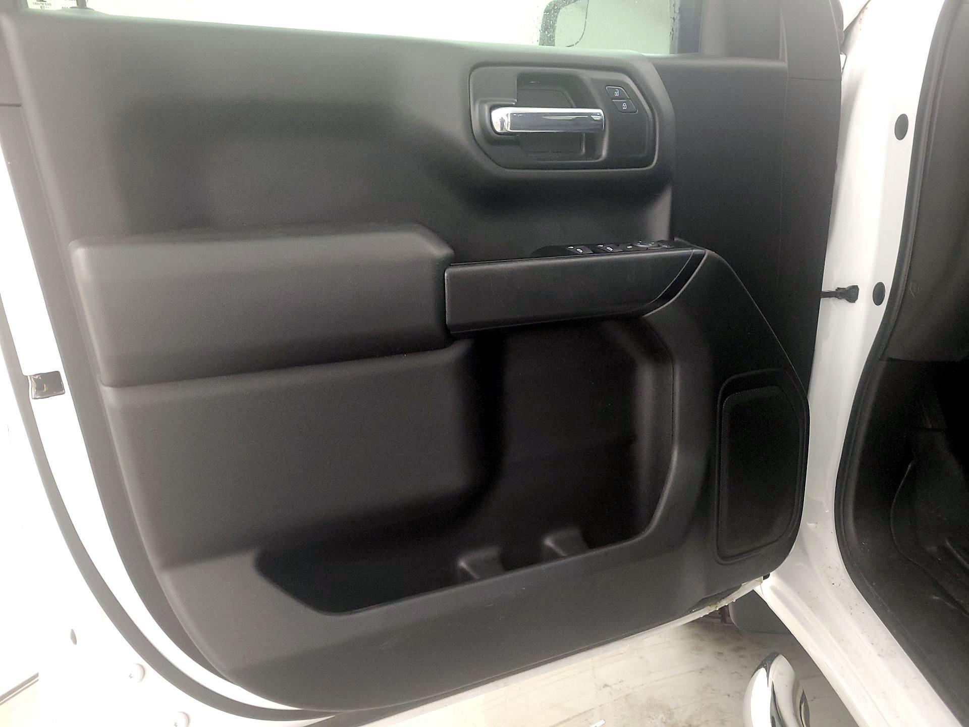 Thumbnail: 2019 Chevrolet Silverado 1500 - 12