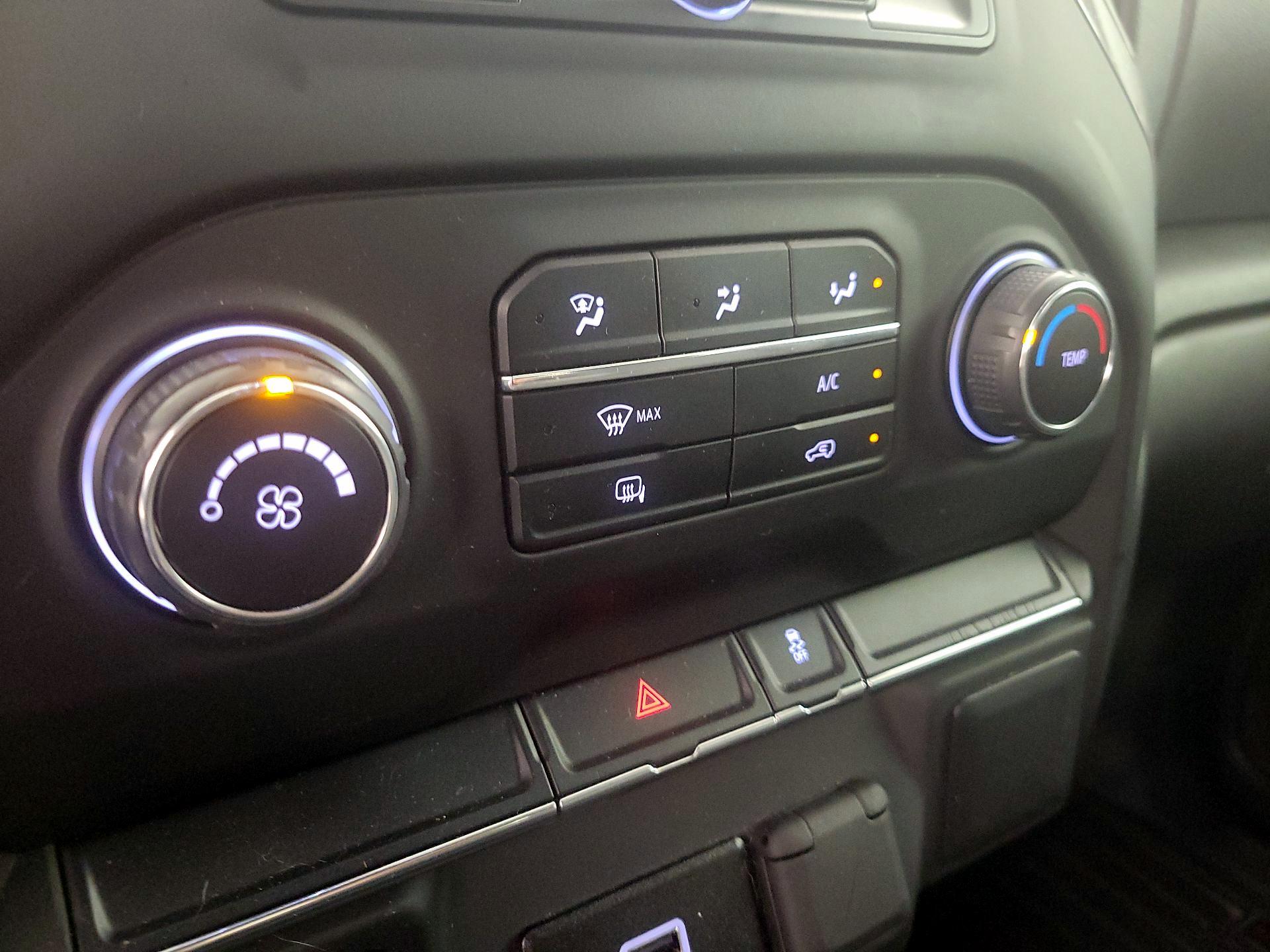 Thumbnail: 2019 Chevrolet Silverado 1500 - 16