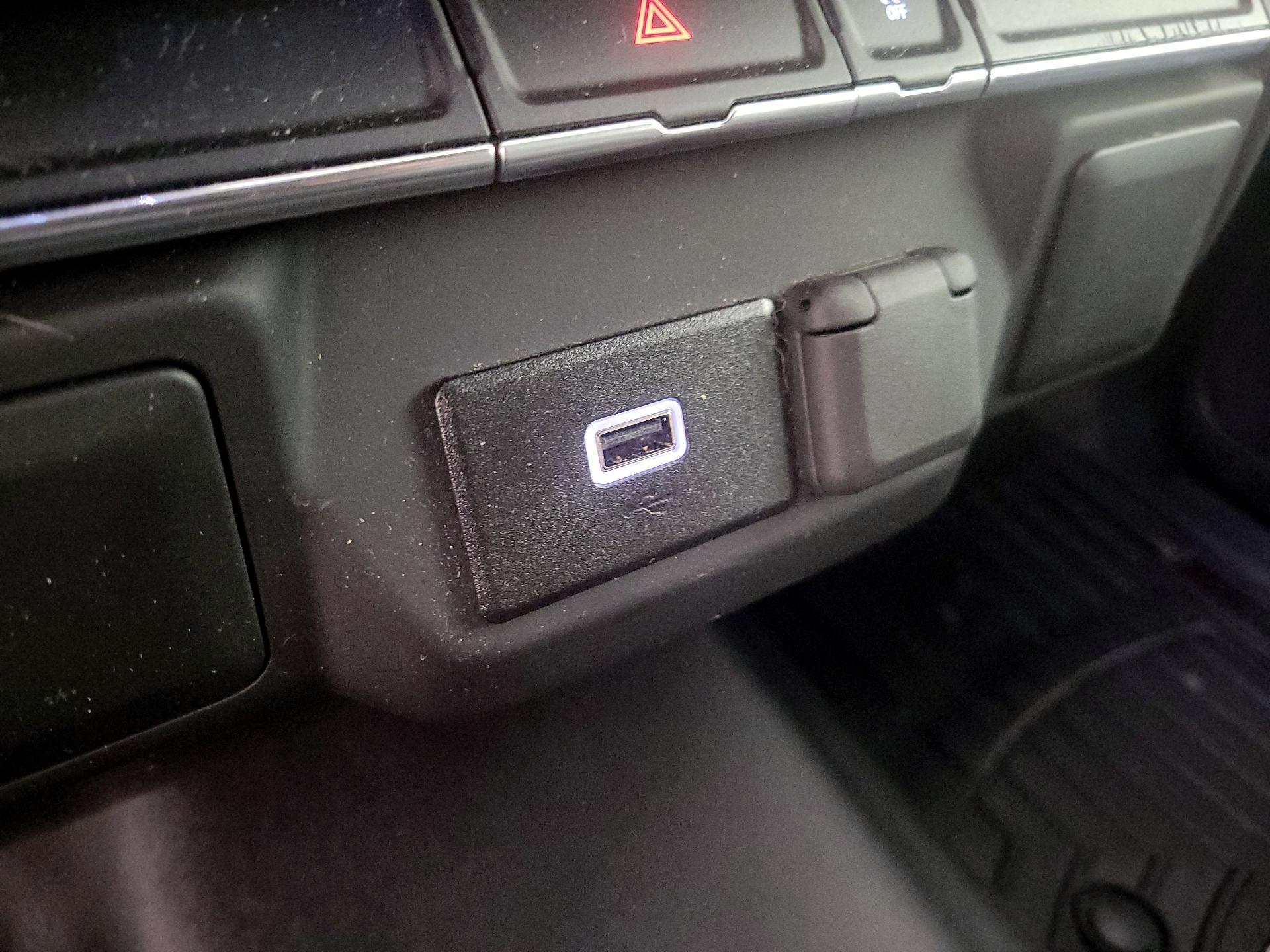 Thumbnail: 2019 Chevrolet Silverado 1500 - 18