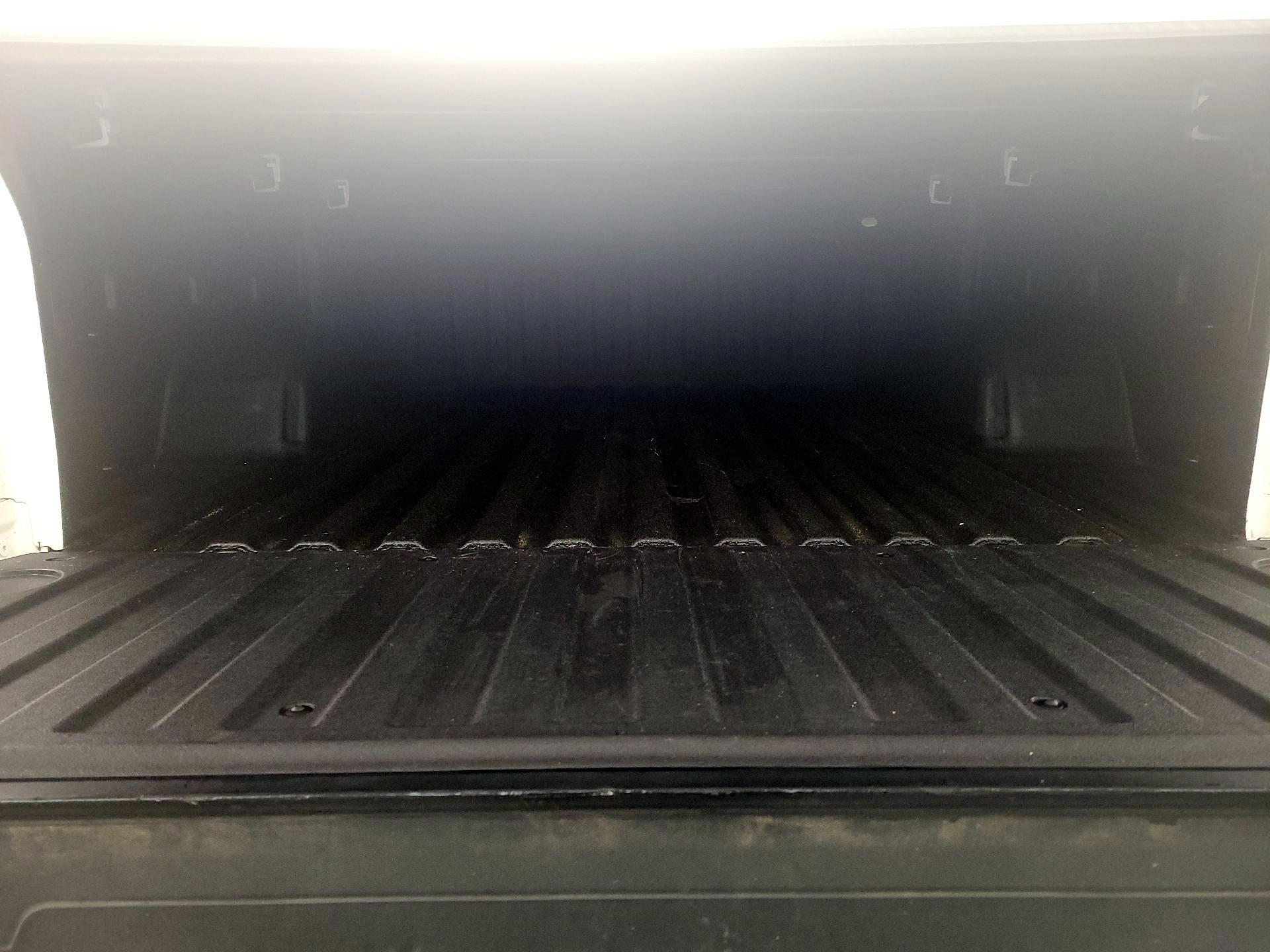 Thumbnail: 2019 Chevrolet Silverado 1500 - 20