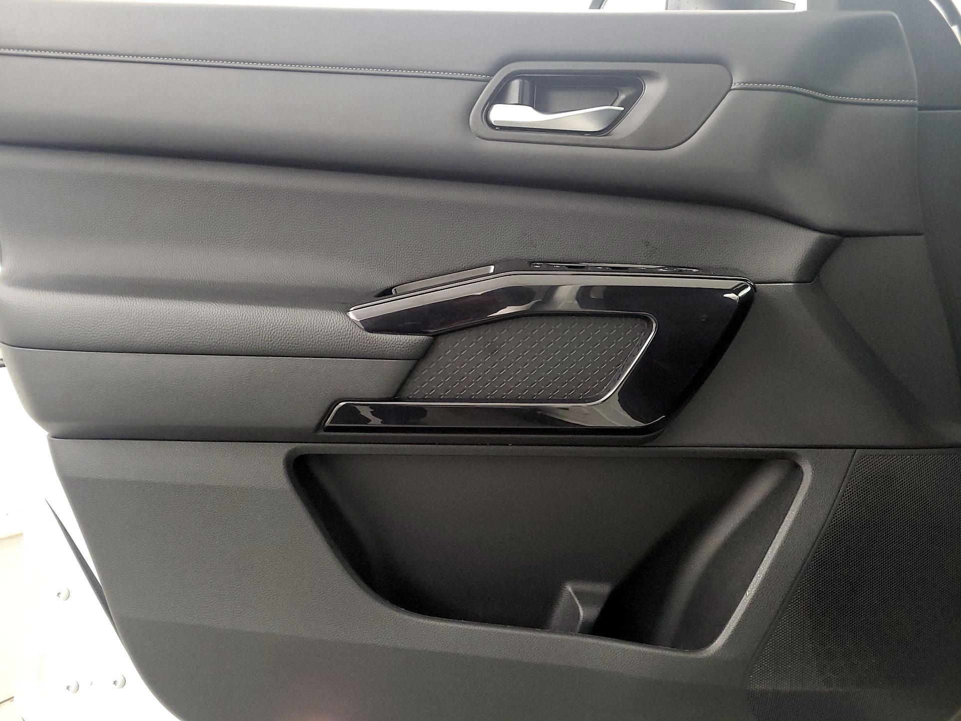 Thumbnail: 2022 Nissan Pathfinder - 12