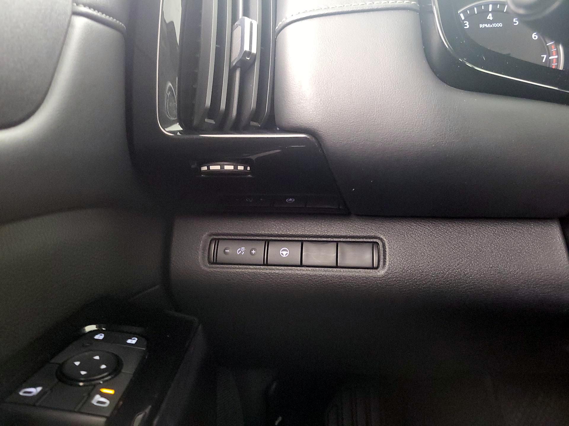 Thumbnail: 2022 Nissan Pathfinder - 13