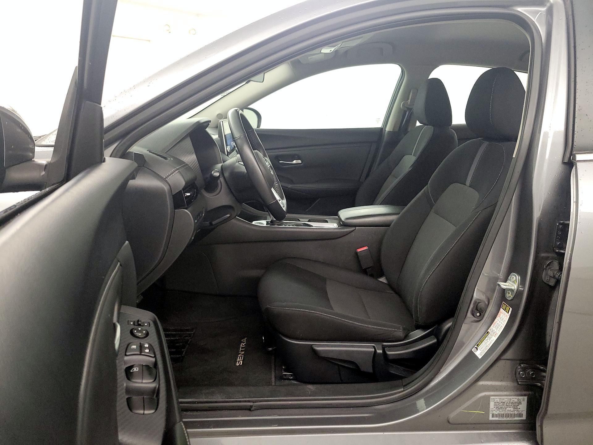Thumbnail: 2023 Nissan Sentra - 11