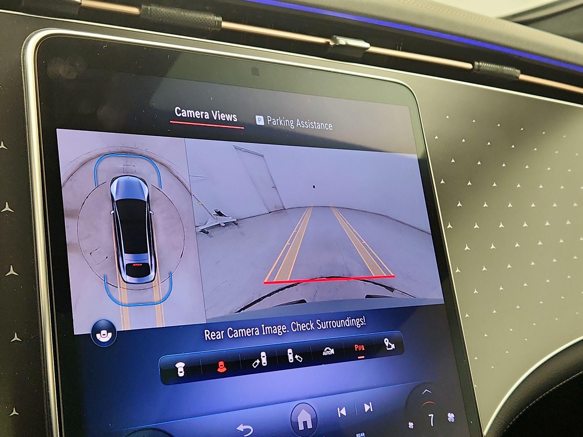 Thumbnail: 2022 Mercedes-Benz EQS - 15