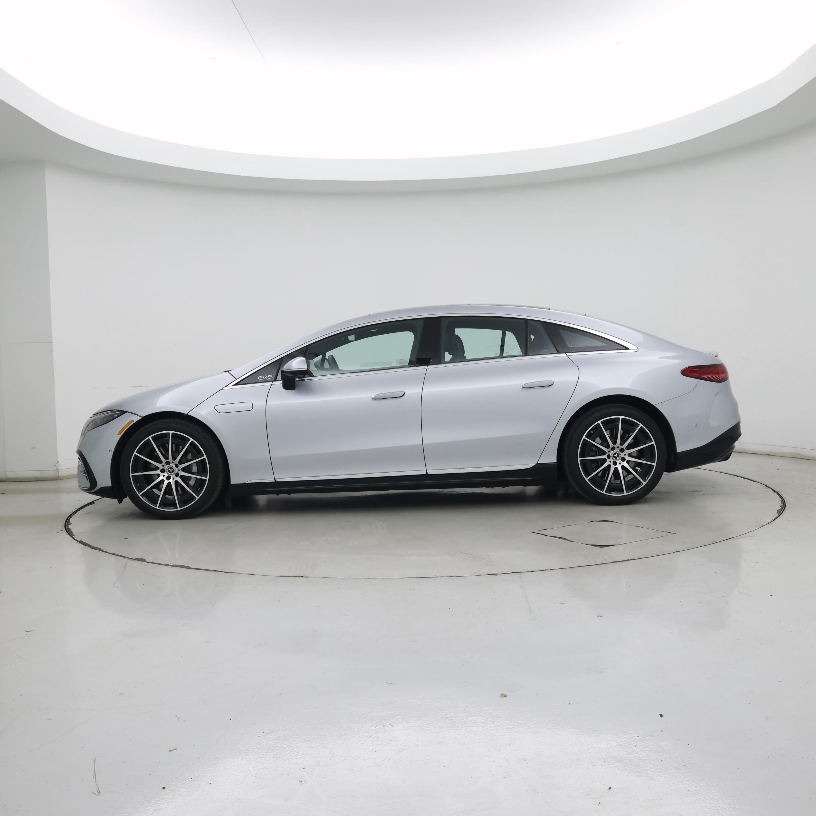 Thumbnail: 2022 Mercedes-Benz EQS - 3