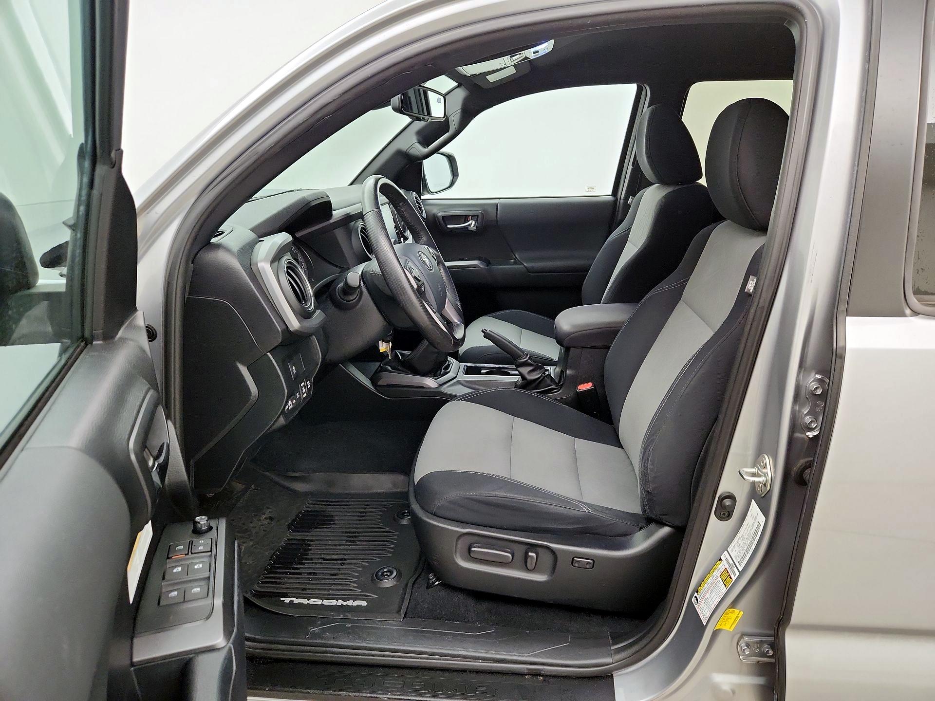 Thumbnail: 2020 Toyota Tacoma - 11