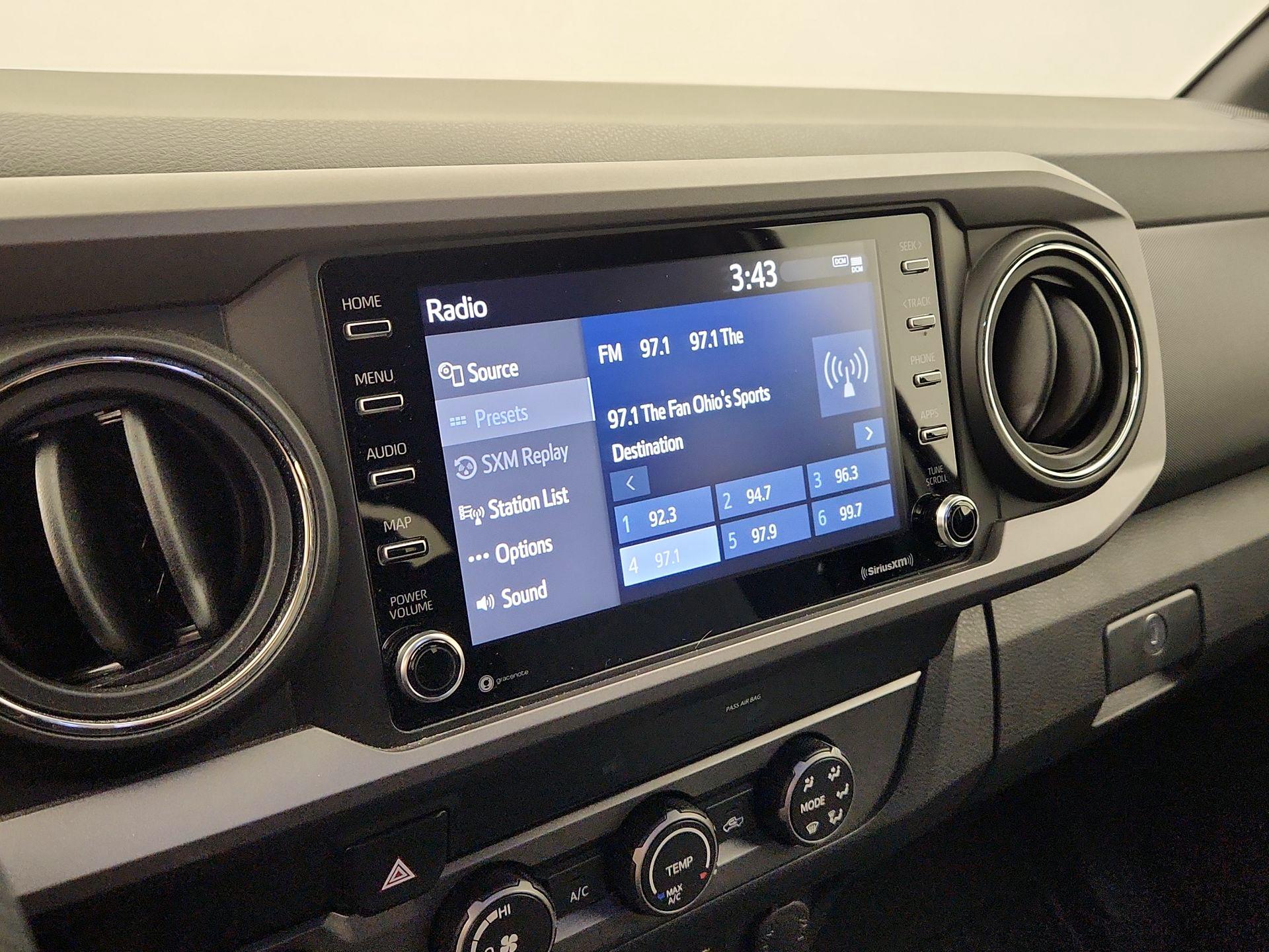 Thumbnail: 2020 Toyota Tacoma - 15