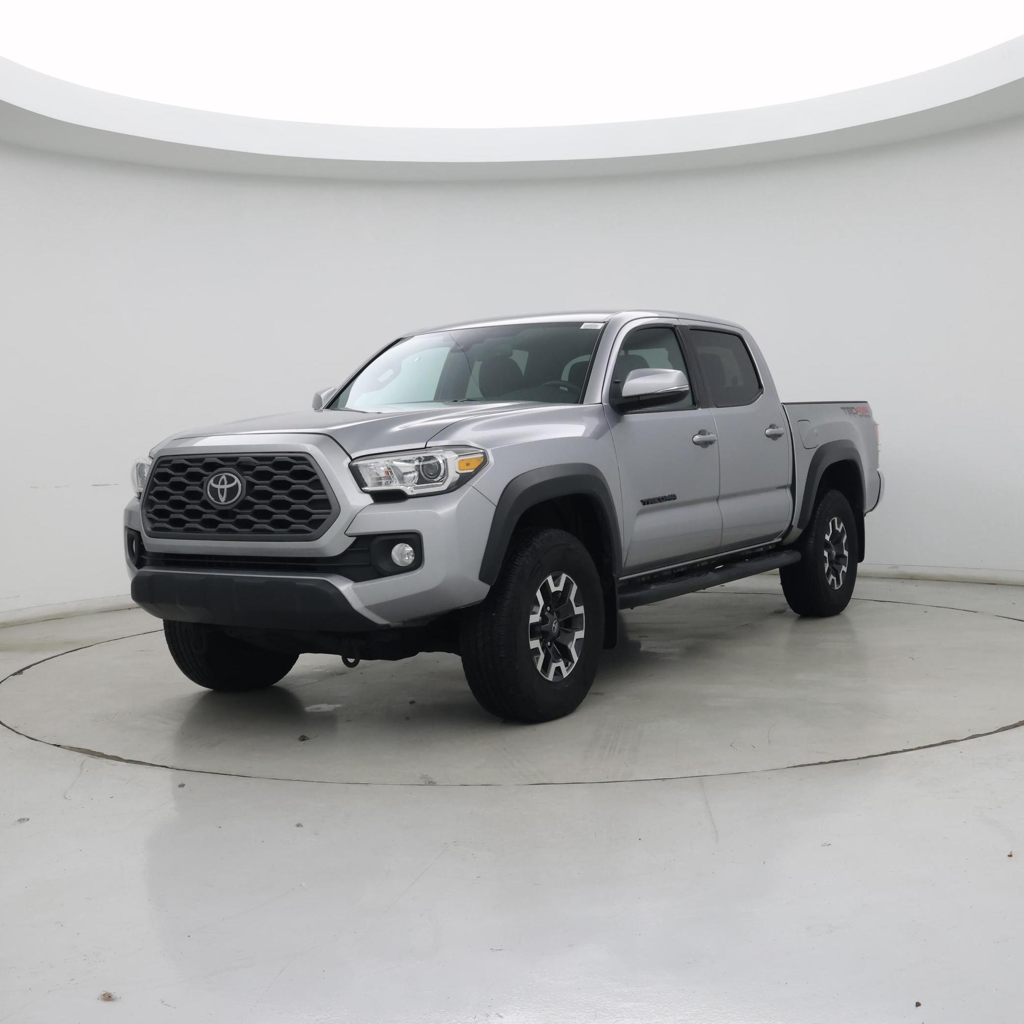 Thumbnail: 2020 Toyota Tacoma - 4