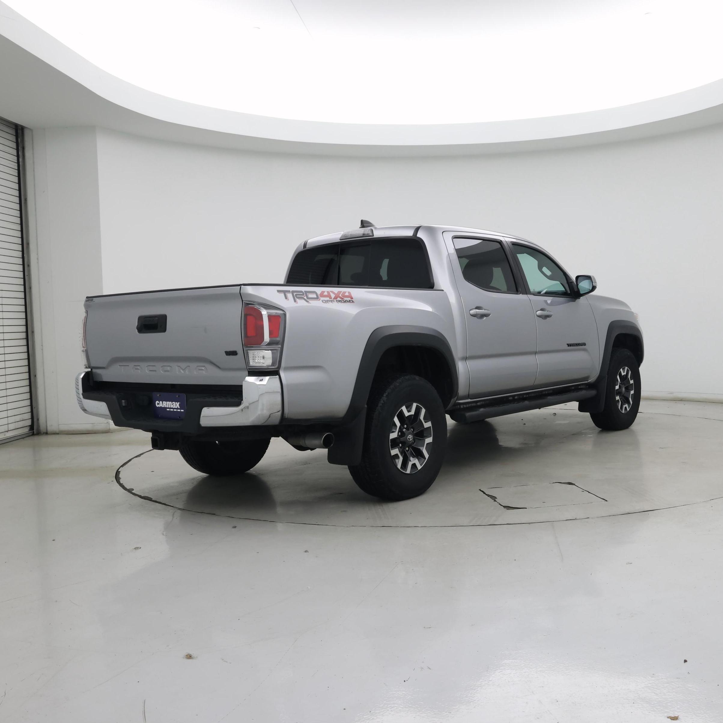 Thumbnail: 2020 Toyota Tacoma - 8